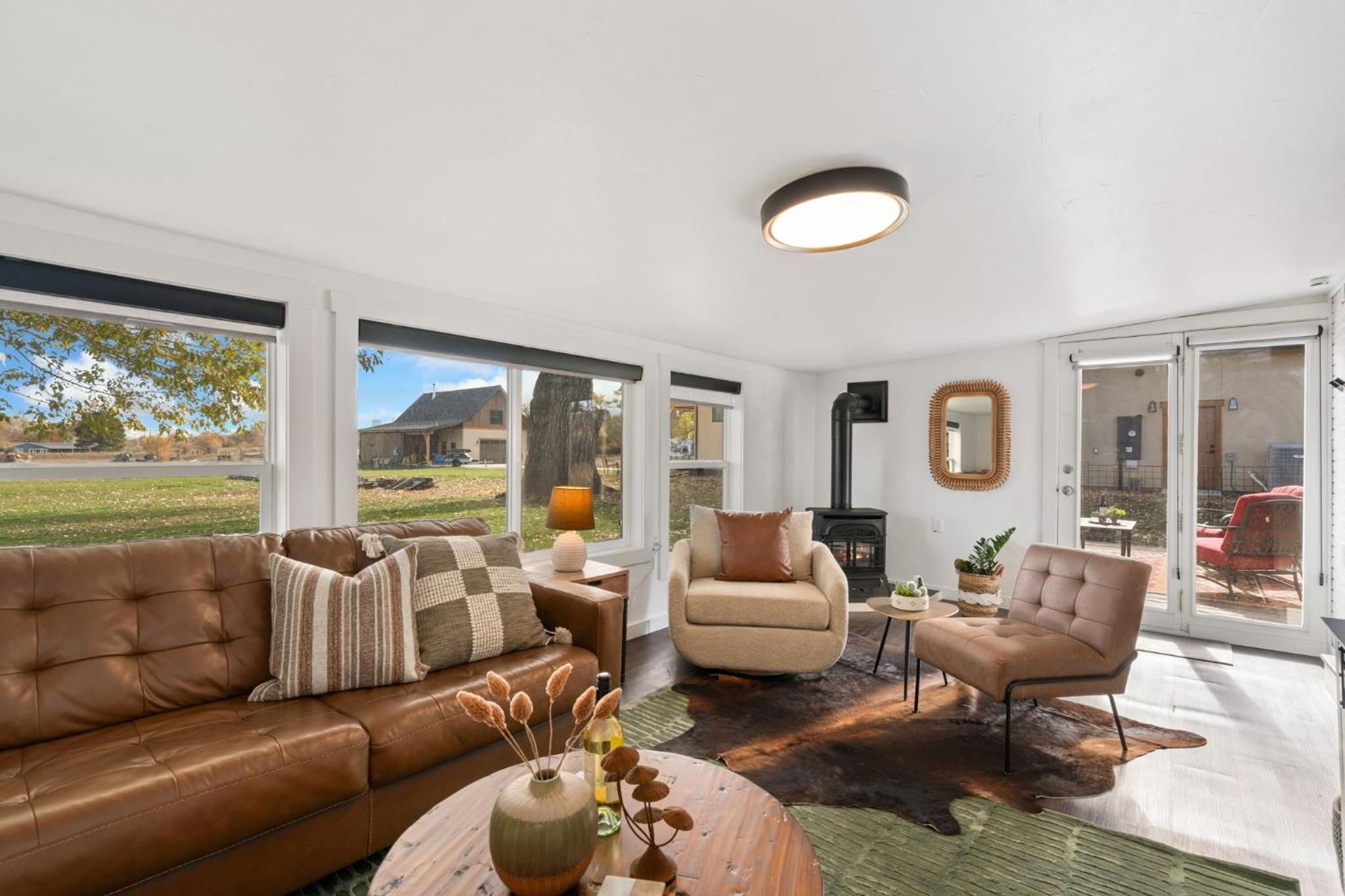 Sunset Haven Dog-friendly Home Near Trails and Lake