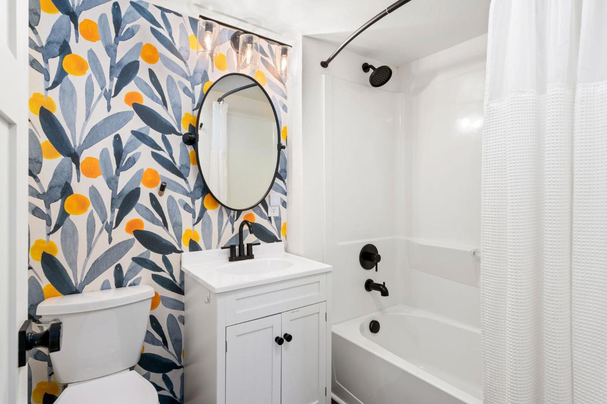 Sunset Haven Dog-friendly Home Near Trails and Lake