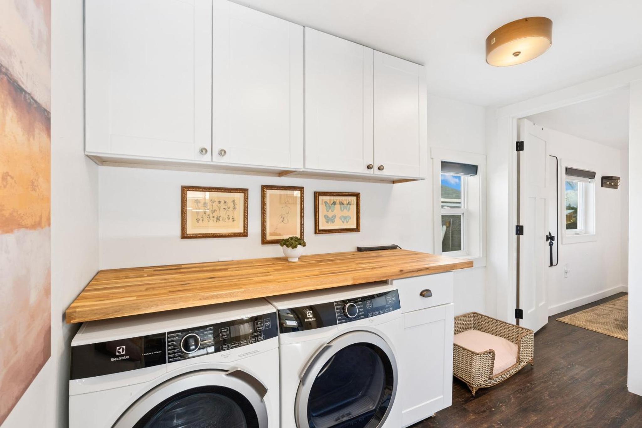 Sunset Haven Dog-friendly Home Near Trails and Lake