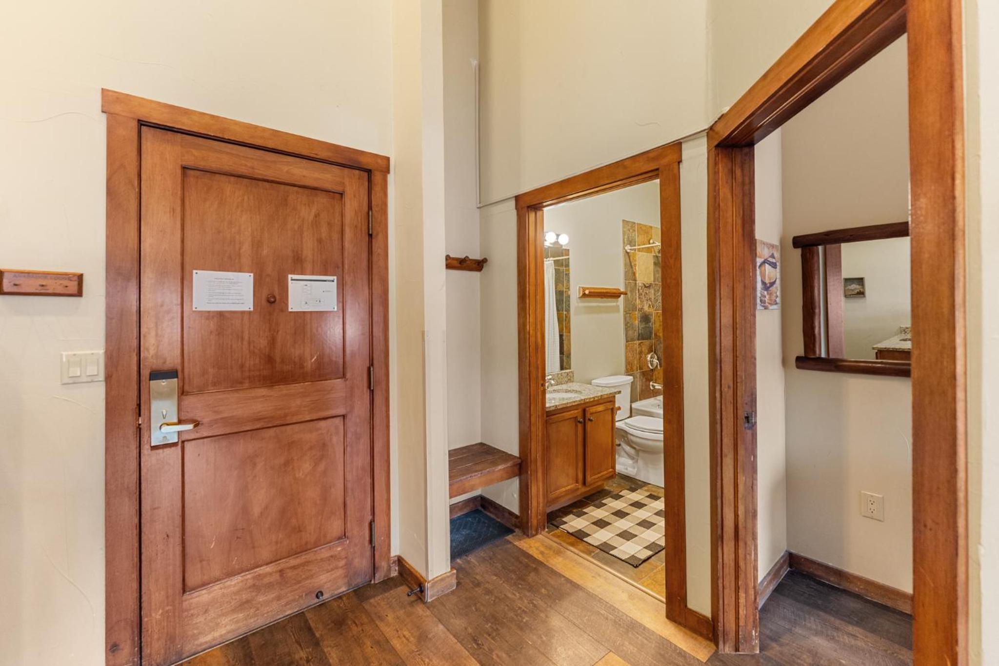Arapahoe Lodge 8137