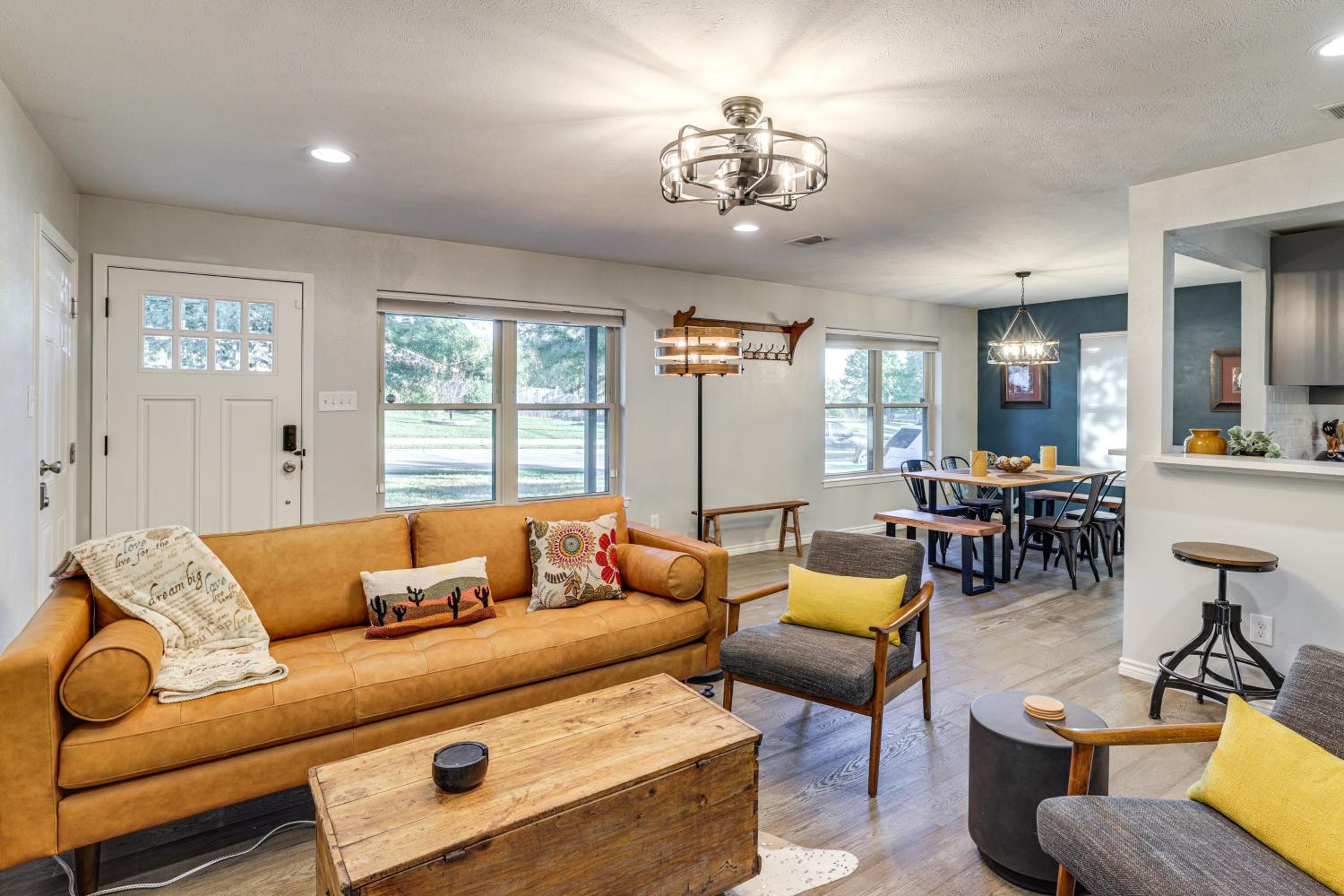Dog-Friendly Dallas Home with Fenced Yard!