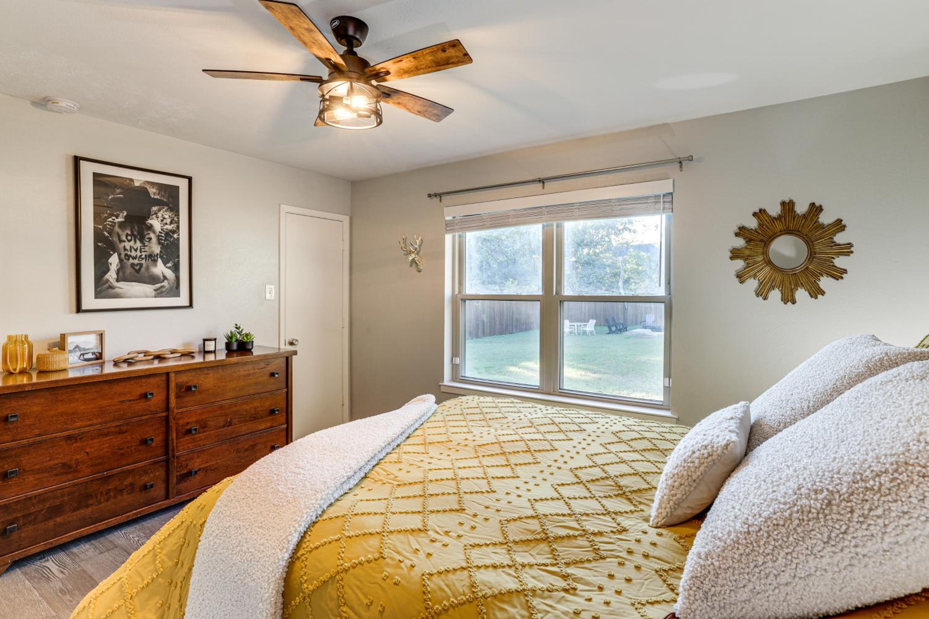 Dog-Friendly Dallas Home with Fenced Yard!