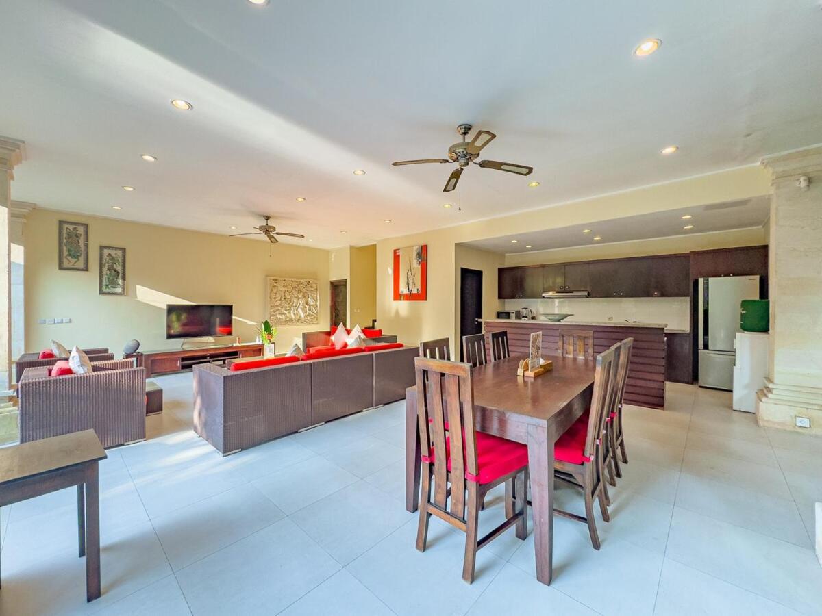 Villa Bugis Abimanyu Seminyak