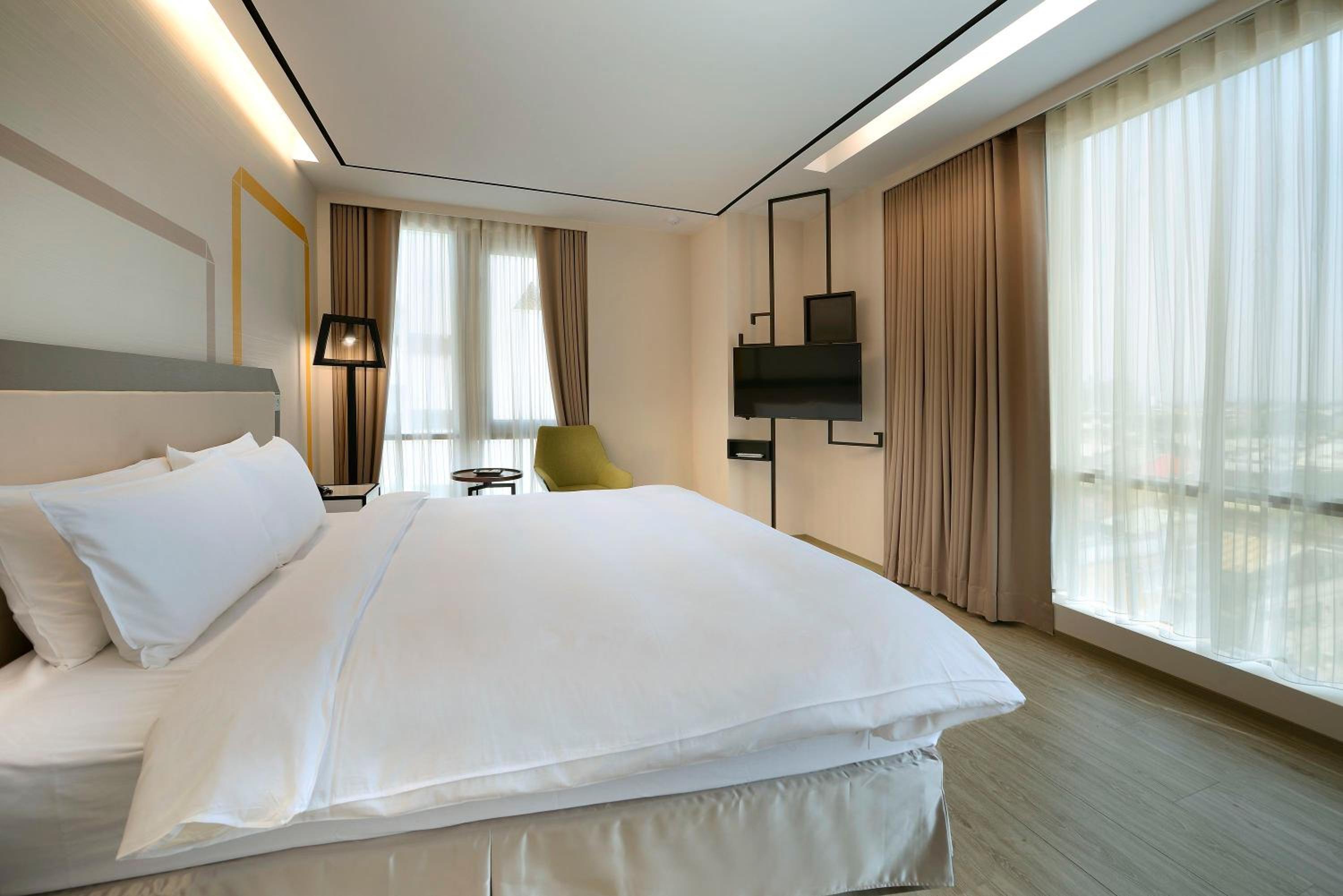 Uinn Business Hotel-Shihlin