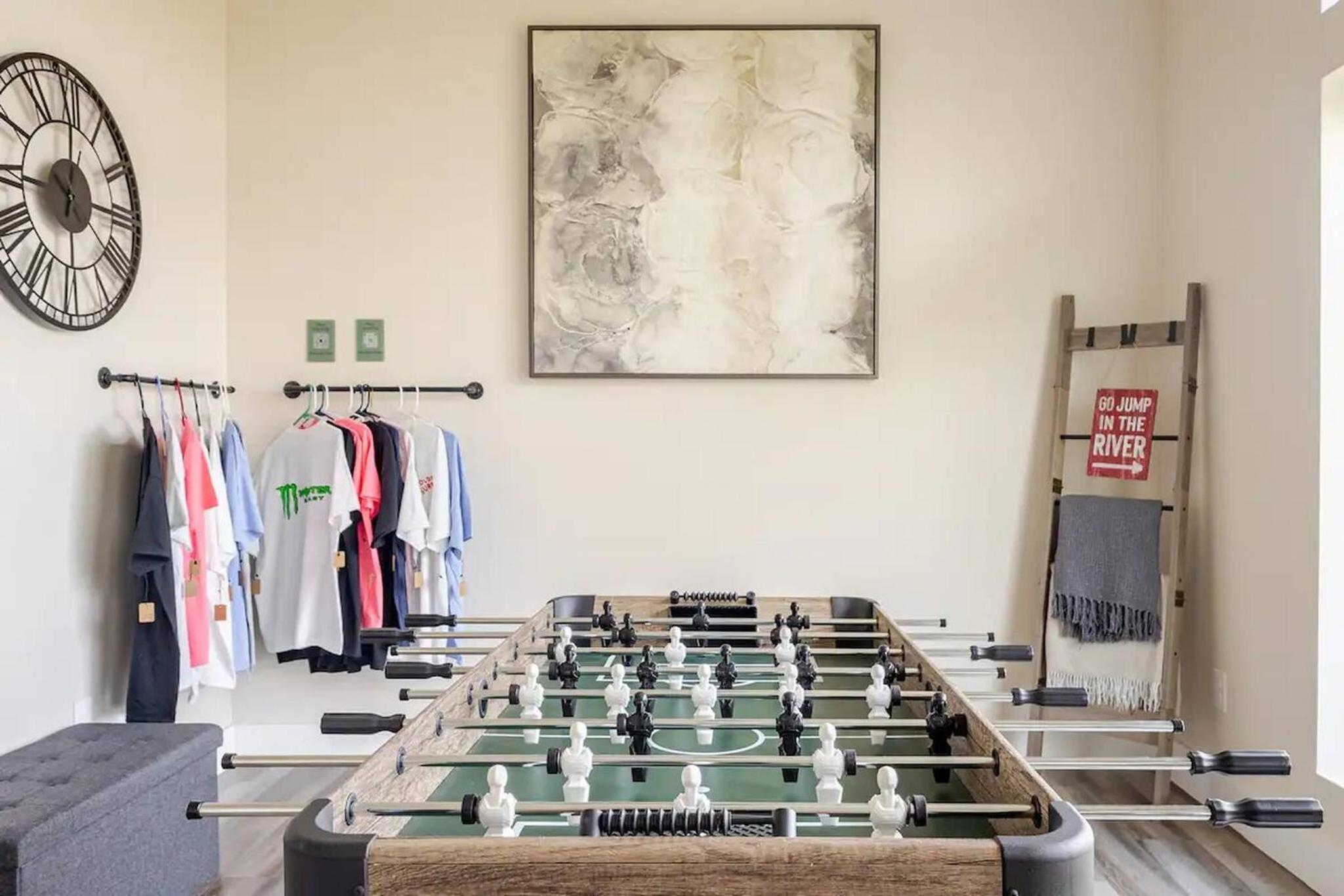 Riverside Luxury A/B, Sleeps 12!