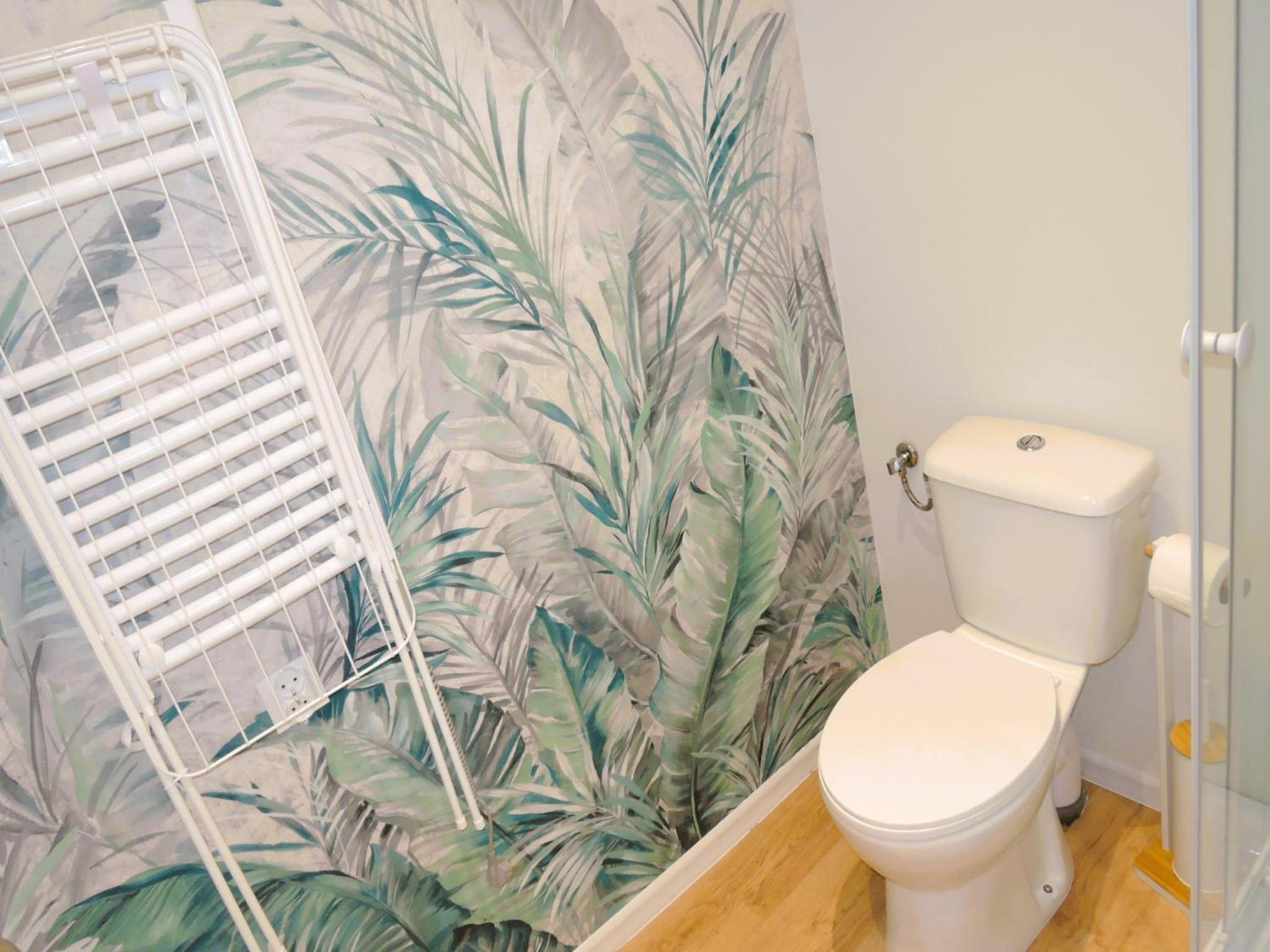 Holiday homes with swimming pool, close to the sea