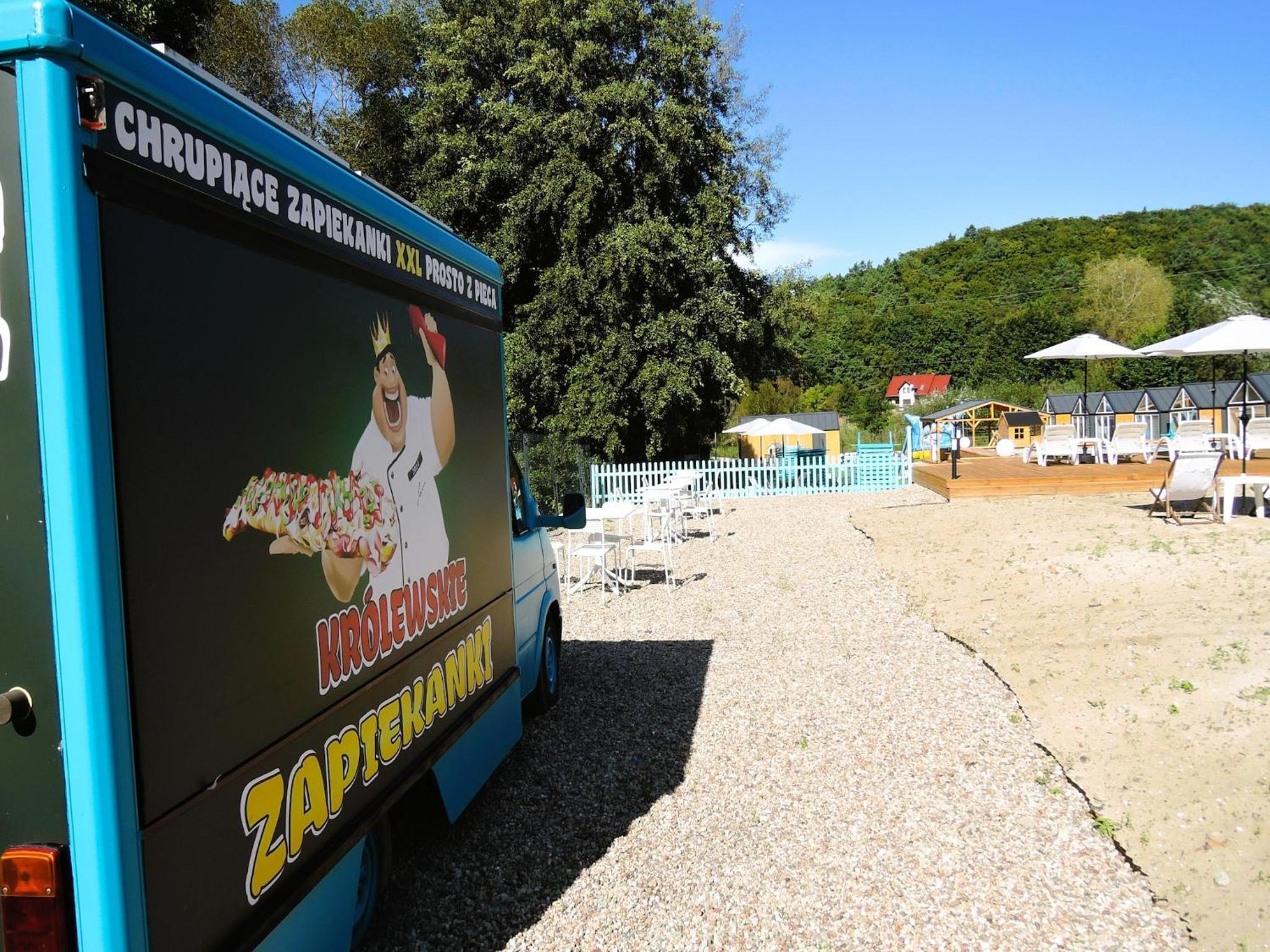 Holiday homes with swimming pool, close to the sea