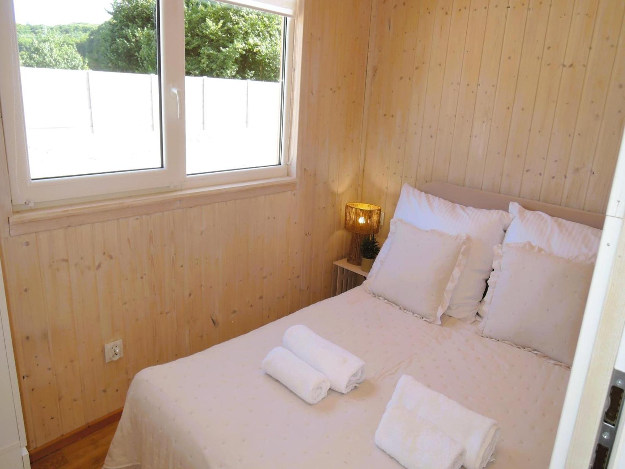 Holiday homes with swimming pool, close to the sea