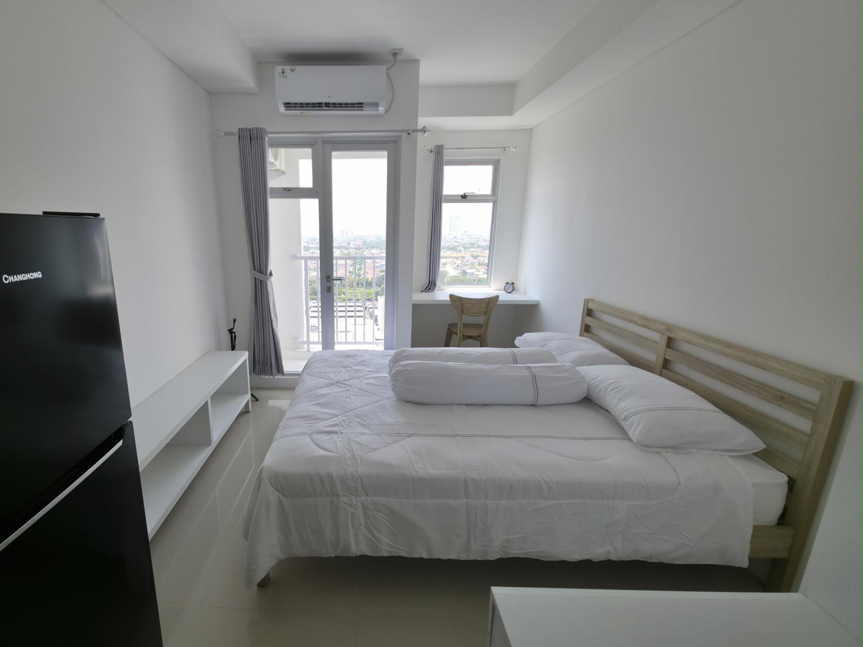 Japanese Minimalist Studio at Kyo Society - Surabaya