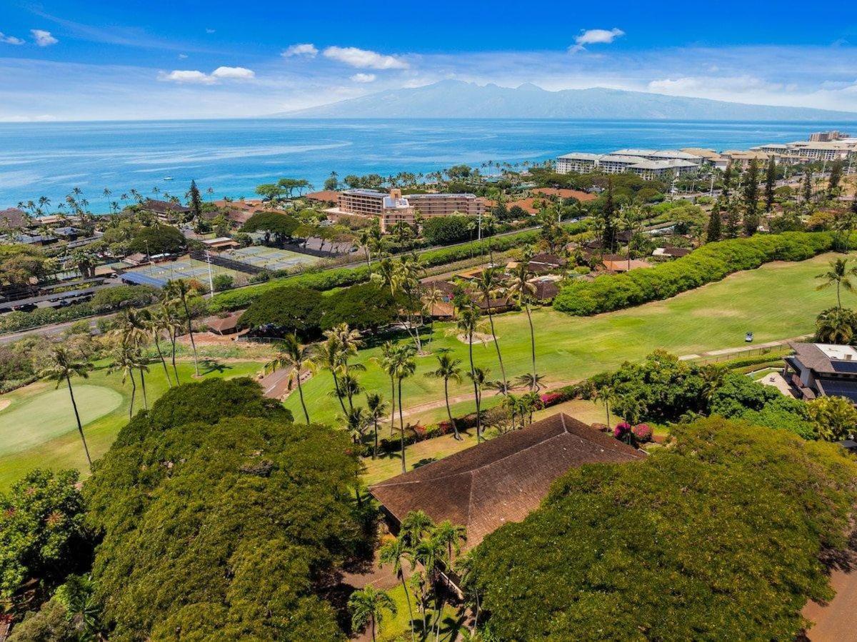 Hale Kalapu · Large Home 180° Ocean Views Walk2Beach Hale Kalapu