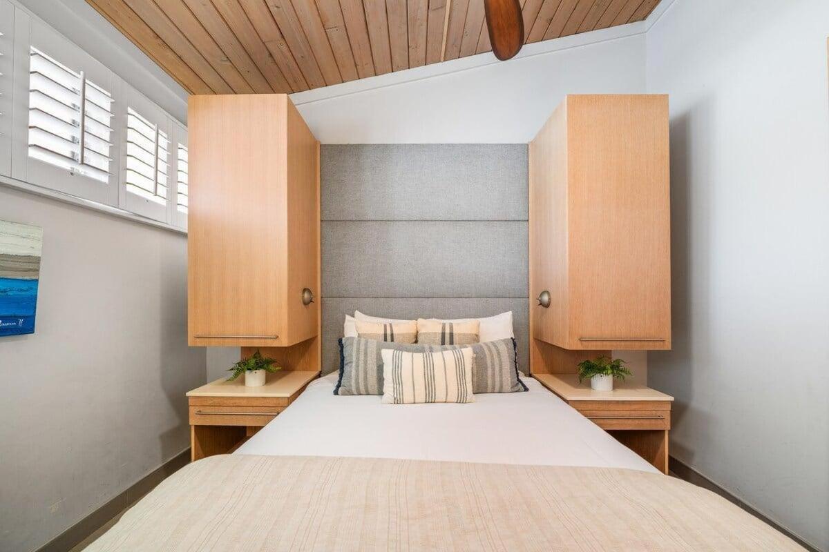 Napili Shores H262 · NS H262 BeachFront Condo Ocean Views Pool H
