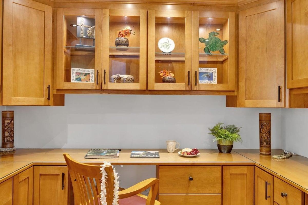 Paki Maui 301 · Direct Oceanfront Views Remodeled 2BD Condo
