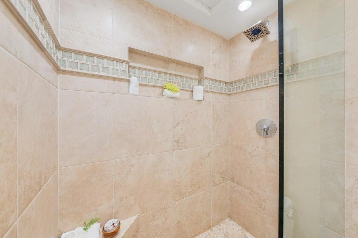 Kaanapali Shores 515 · KS 515 Updated 2Bedroom at BeachFron