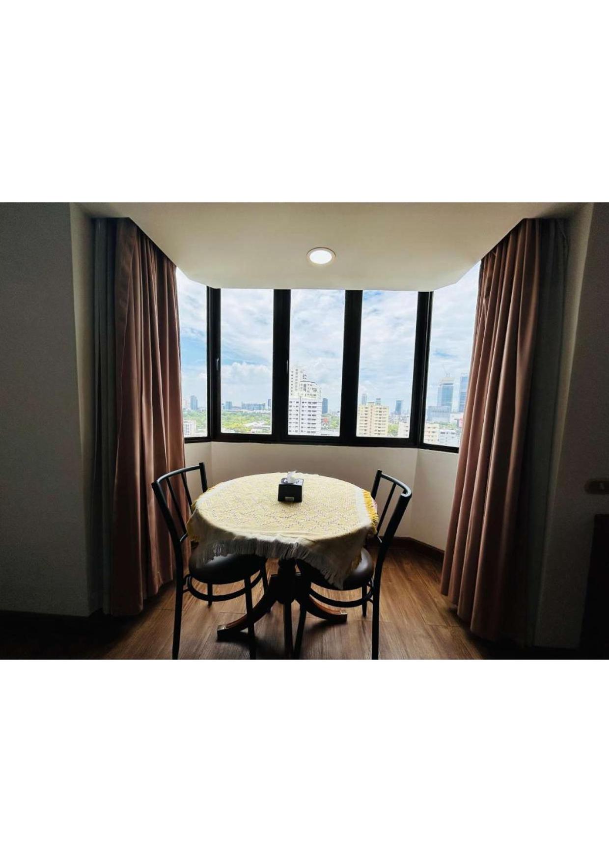 Affordable Serviced Apartments in Nana Omni Tower - Prime Sukhumvit location