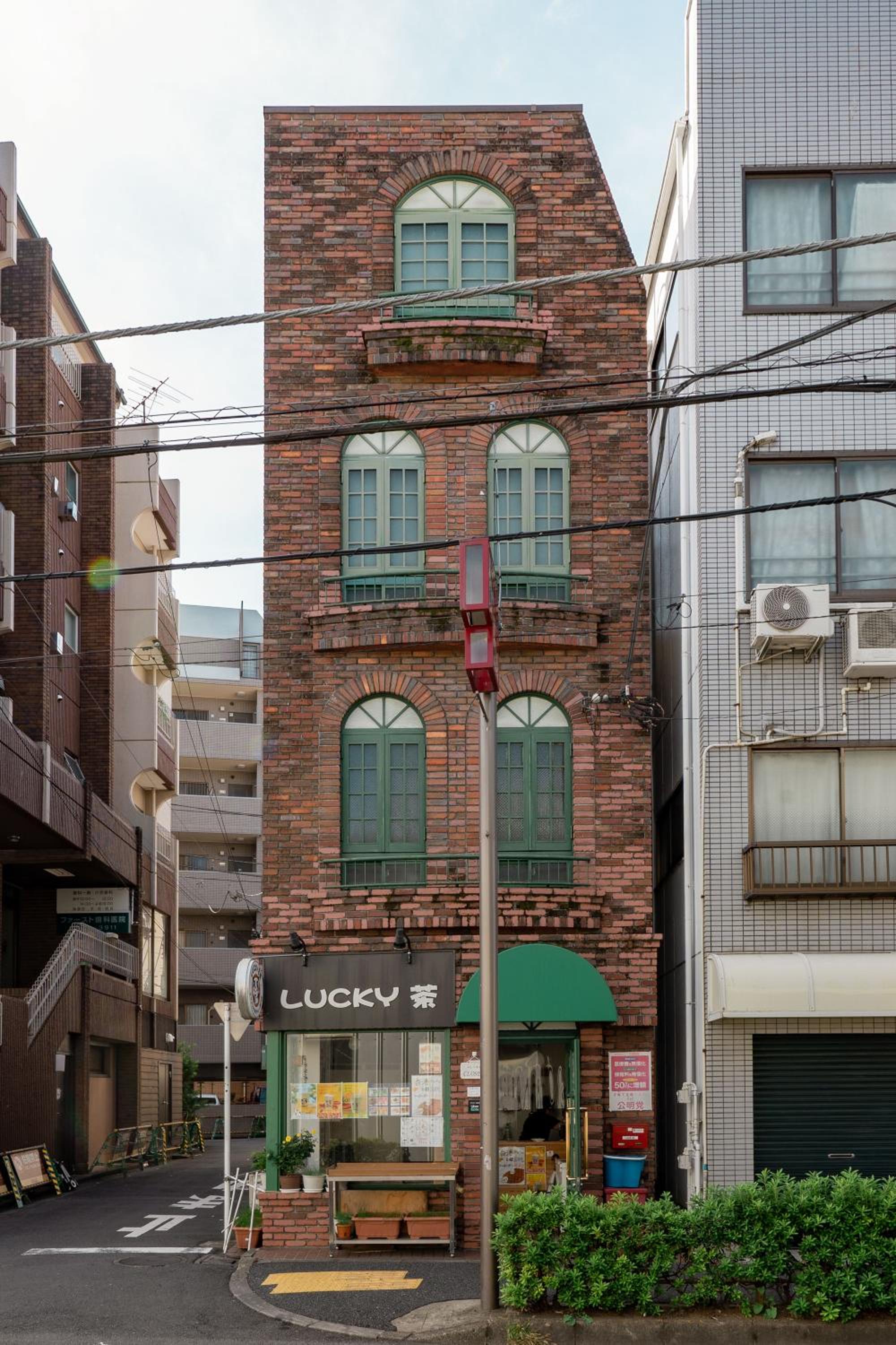 R Inn 新井薬師前