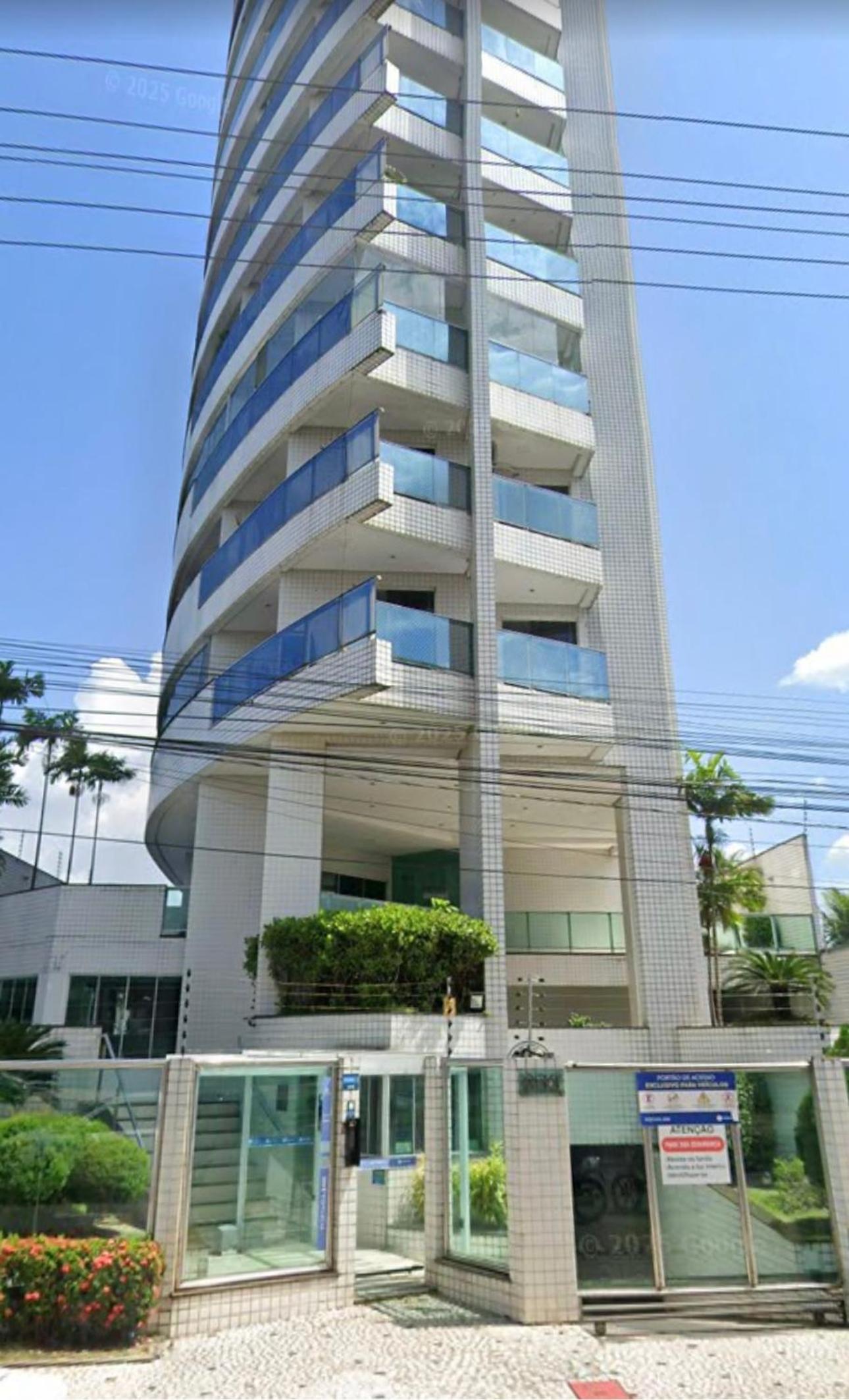 ZAHIR Residence opposite the City Park with 24 hour national government presence for COP30 panoramic view
