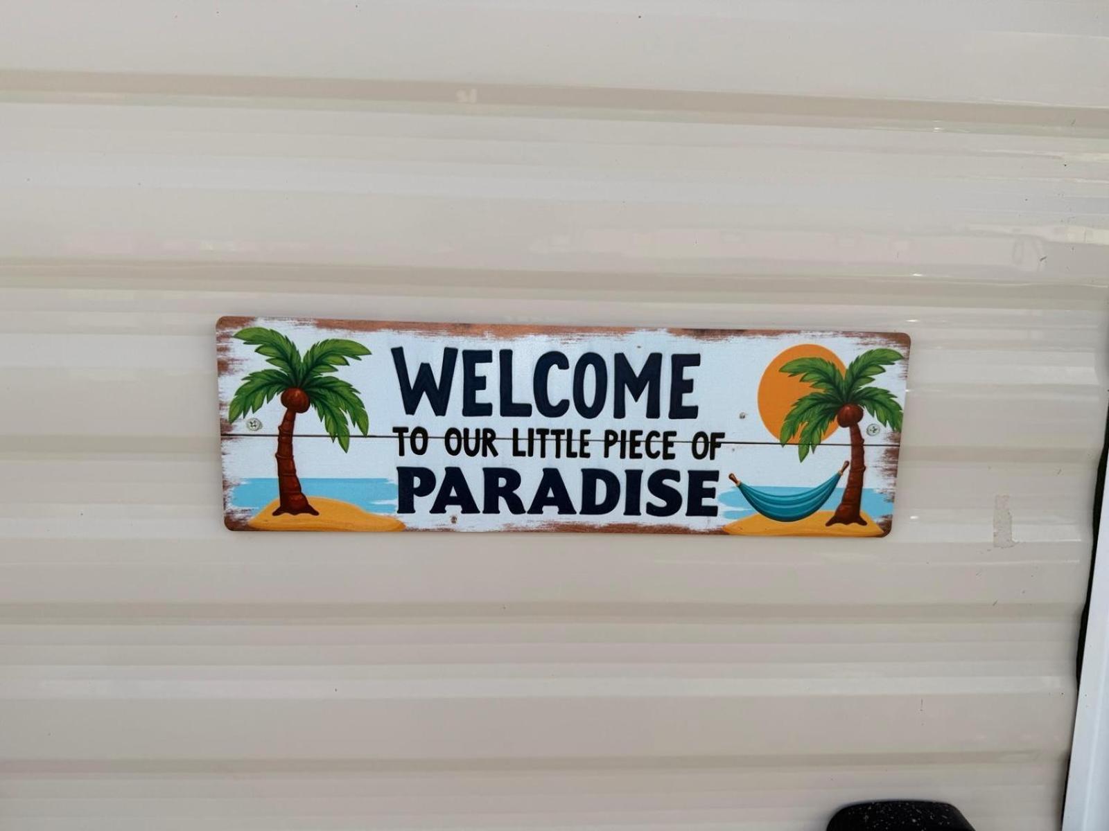 Sea Bliss Beachfront Caravan, 2 Bed King Ensuite, Sleeps 6, Wrap Decking, Crimdon Dene