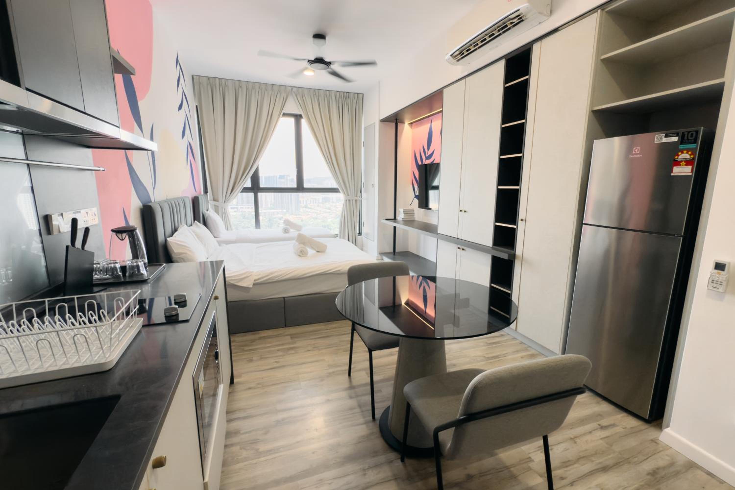 Millerz Square Residence photo 2