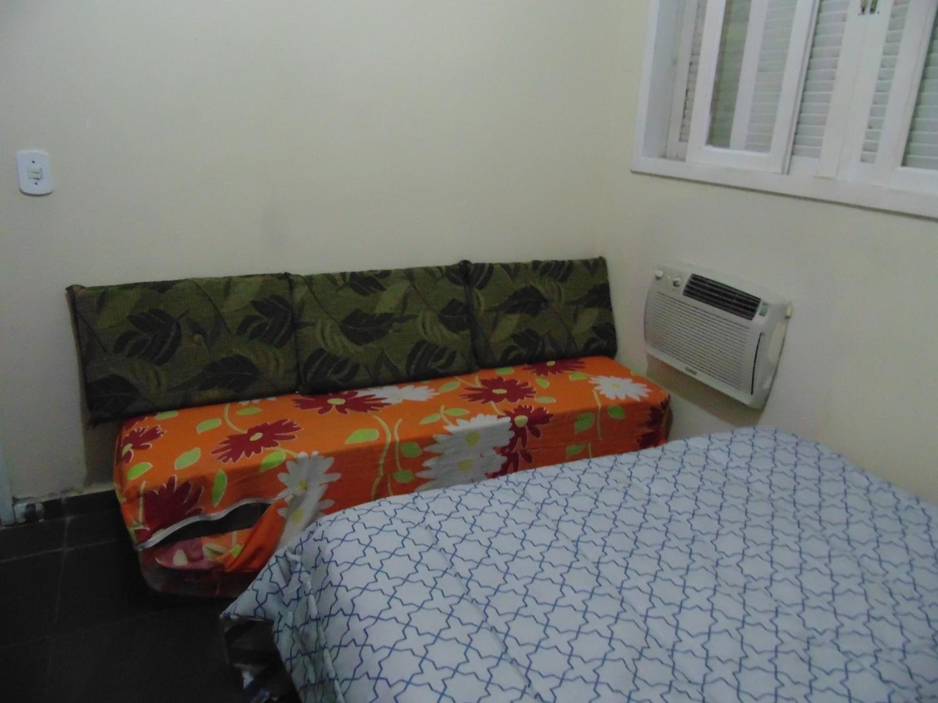 Sunny apartamentos de 1 e 2 dormitórios na Martin de Sá próximo a praia