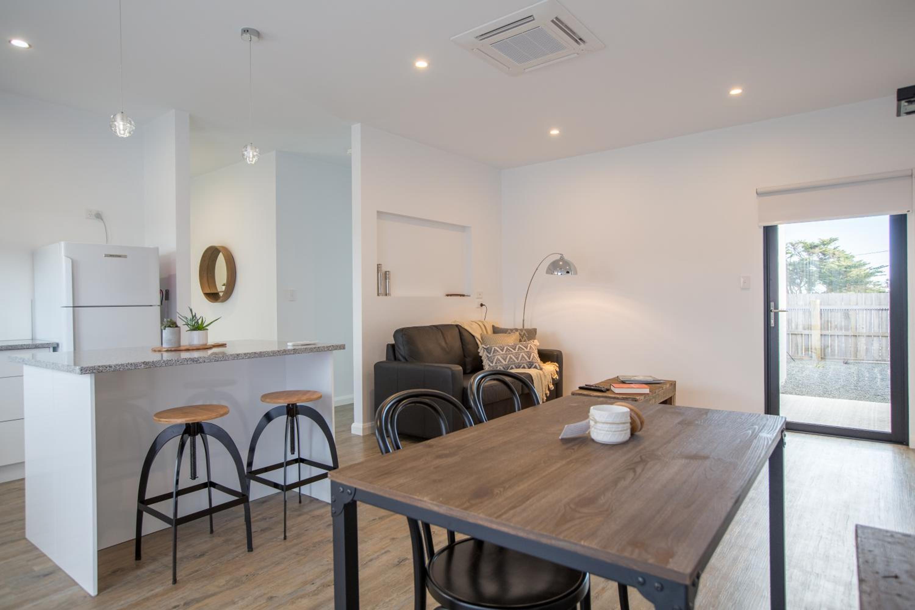Island Quarters