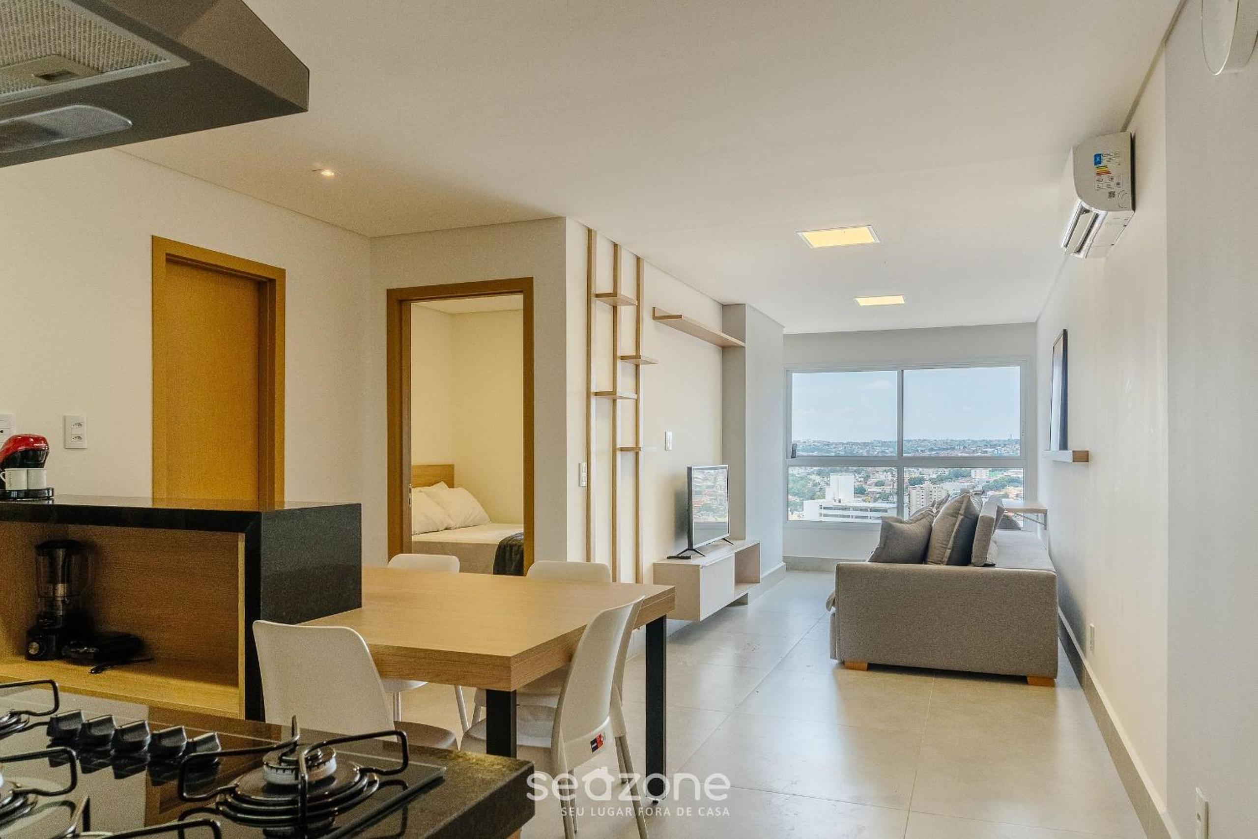 Apts in a Building with Pool and Gym - GRL