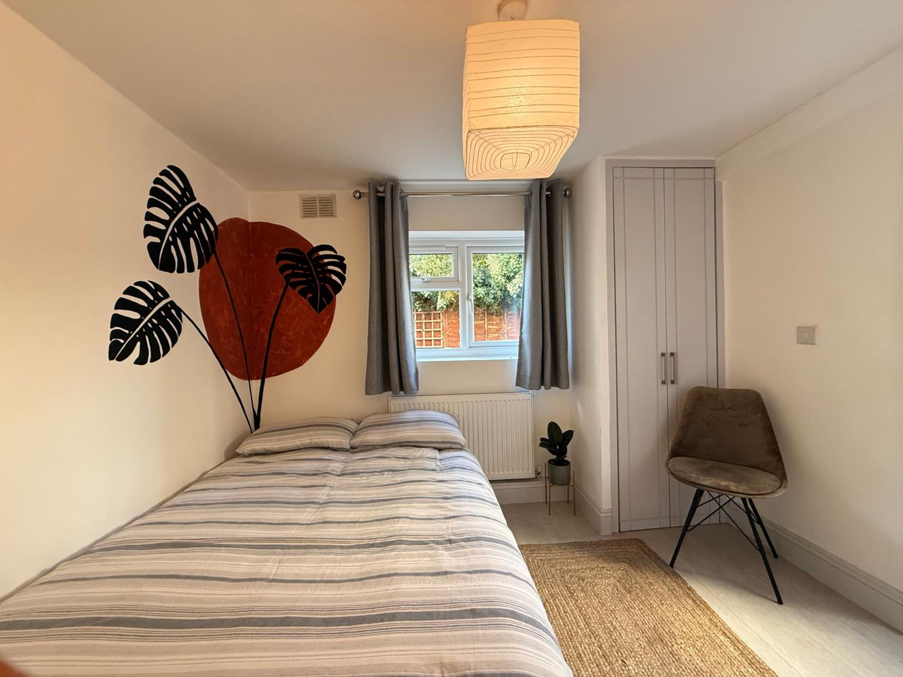 Central, Cozy and Stylish 2-Bed Apartment