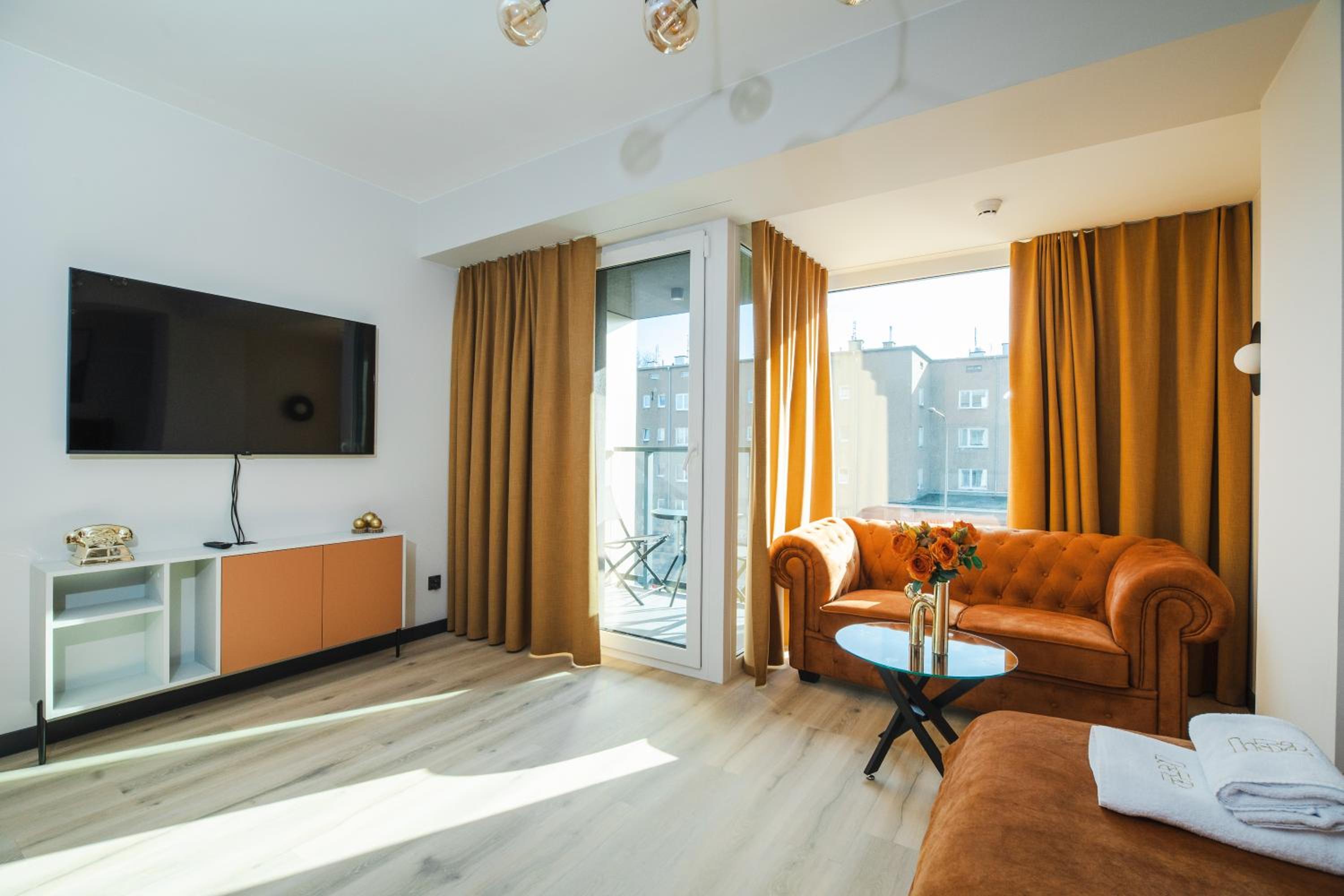 K52 Apartments