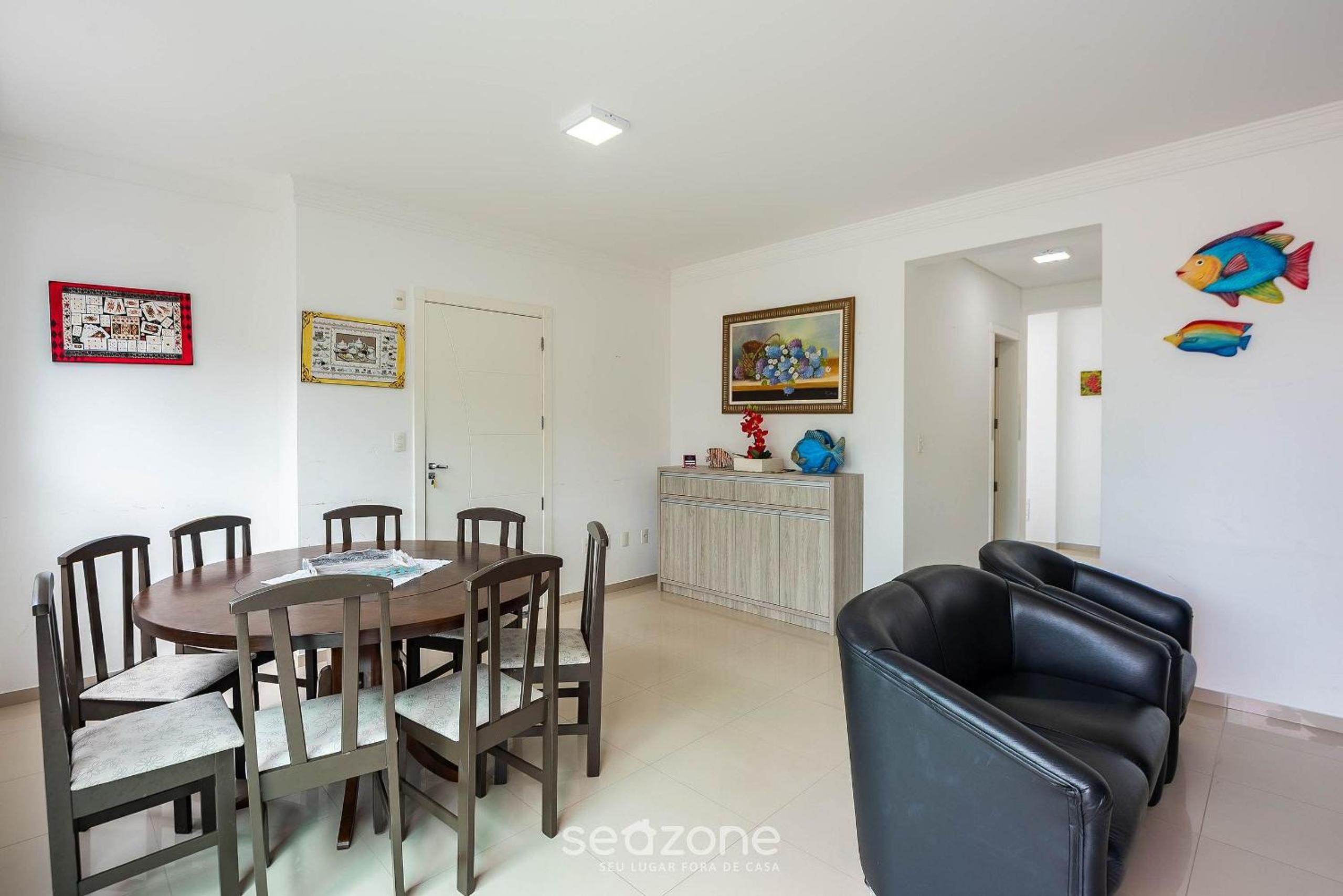 Apt. w/ balcony and BBQ 250m from the sea MRS0402