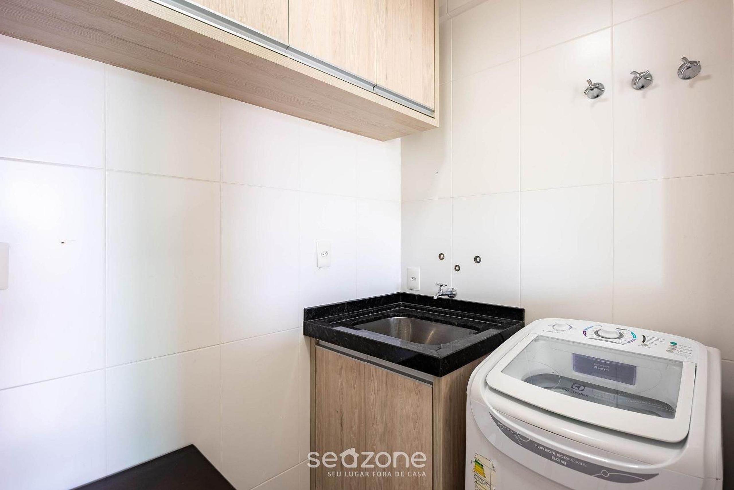 Apt. w/ balcony and BBQ 250m from the sea MRS0402