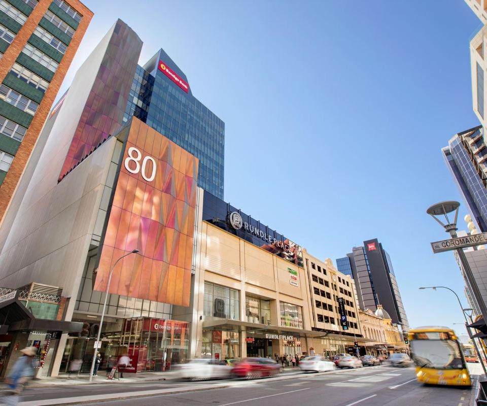 KozyGuru | Richmond | Stylish 3-Bedroom City Gem
