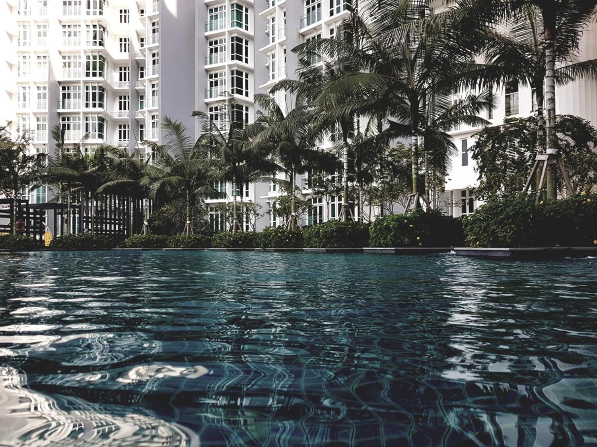 Holi 1Medini Themed Suites