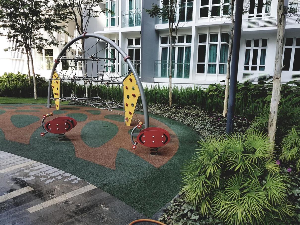 Holi 1Medini Themed Suites