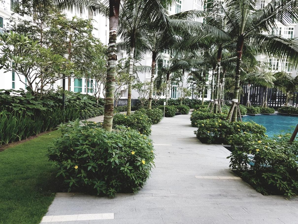 Holi 1Medini Themed Suites