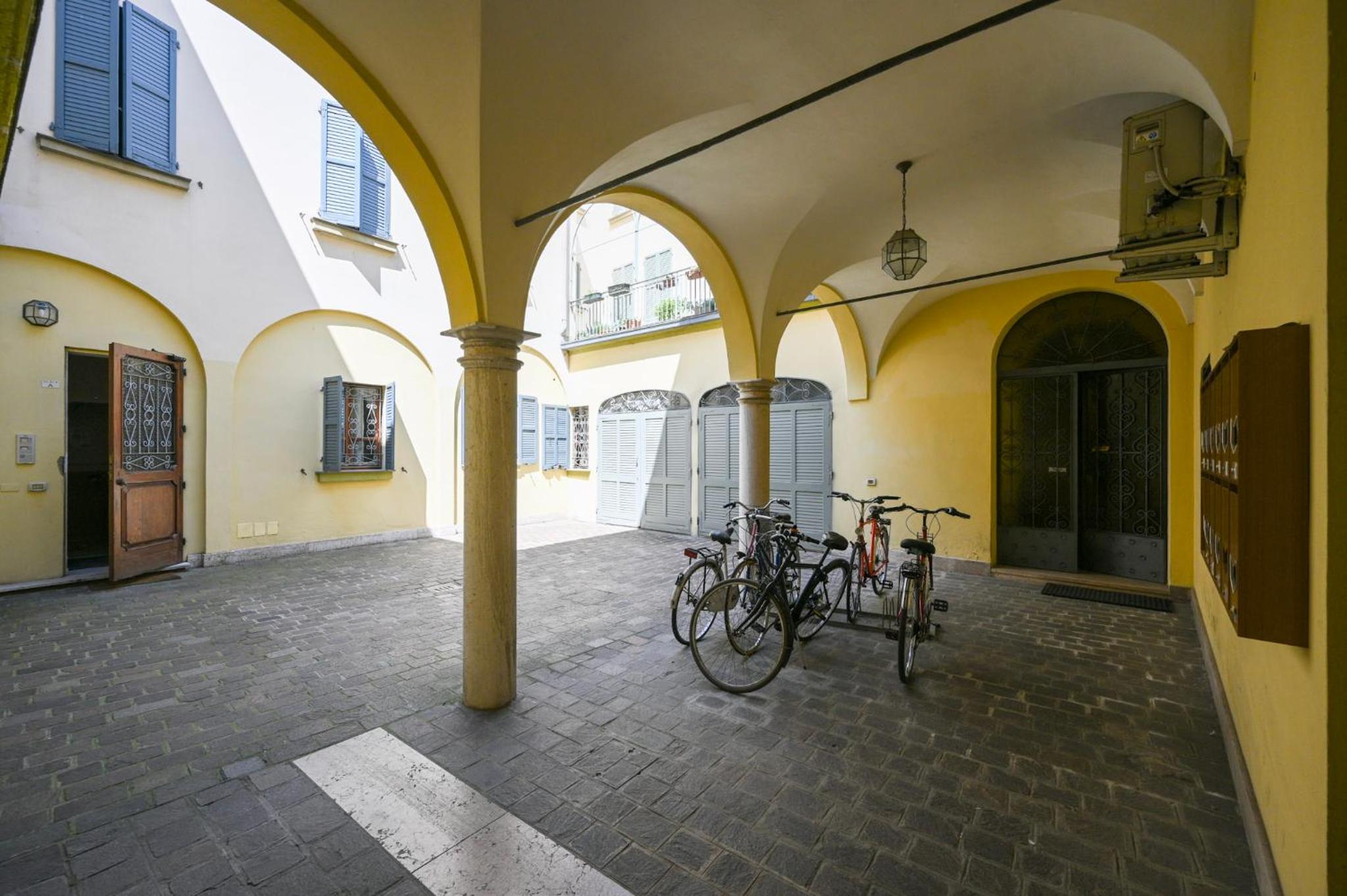 Defstero Asteri
