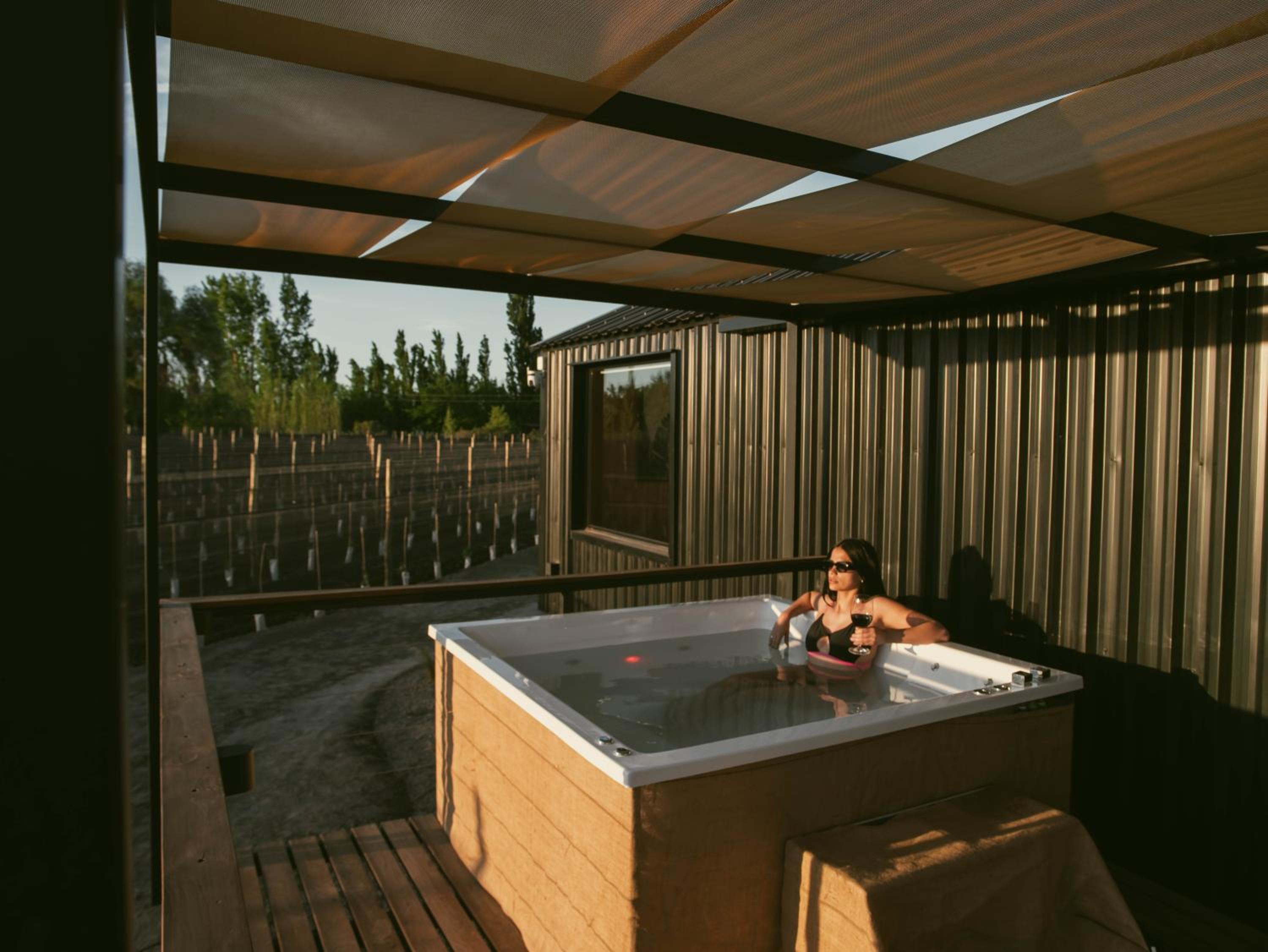 Bodega Iaccarini Wine Lodge by BT Homes