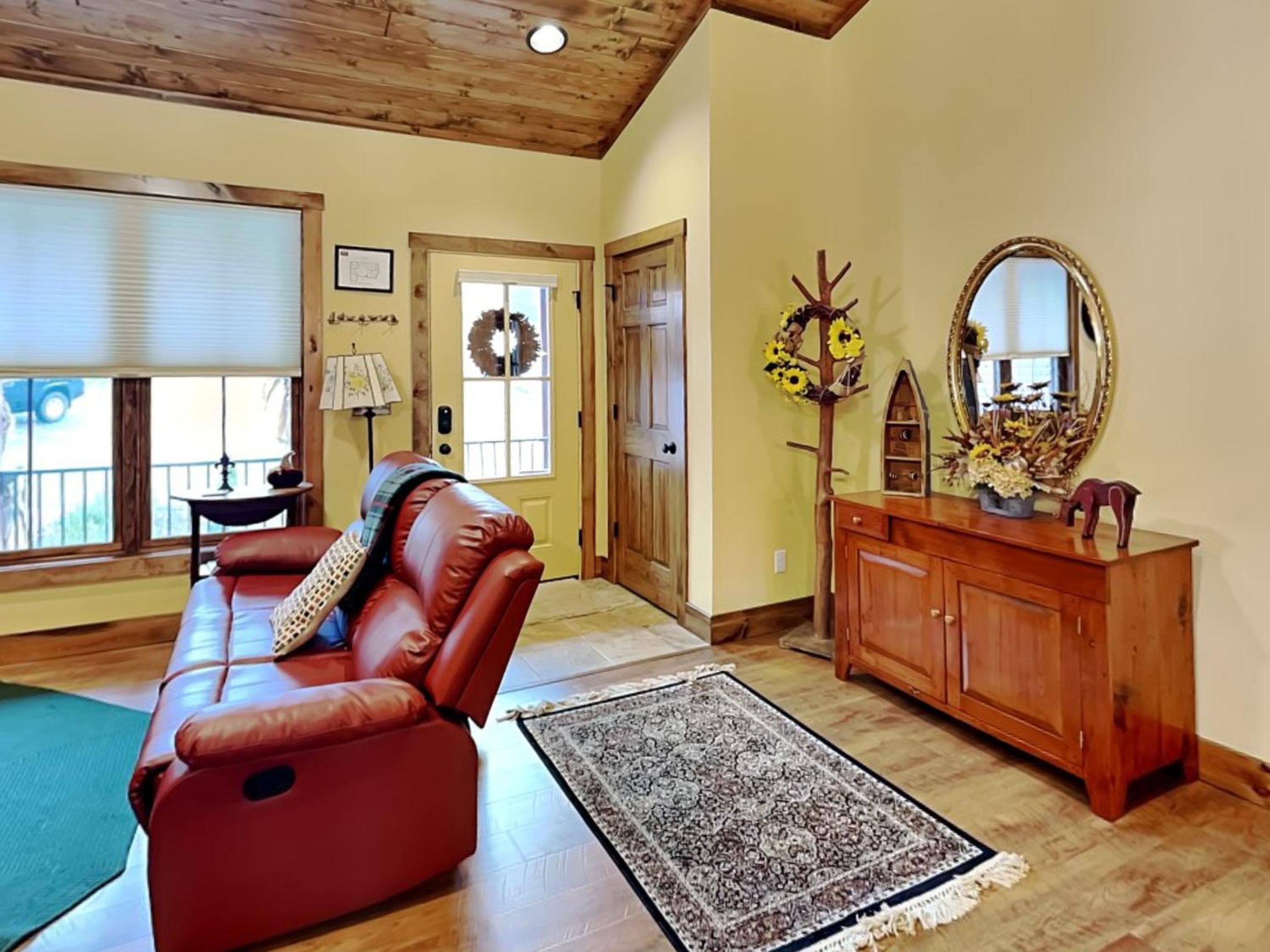 Buzzy Bee Lodge