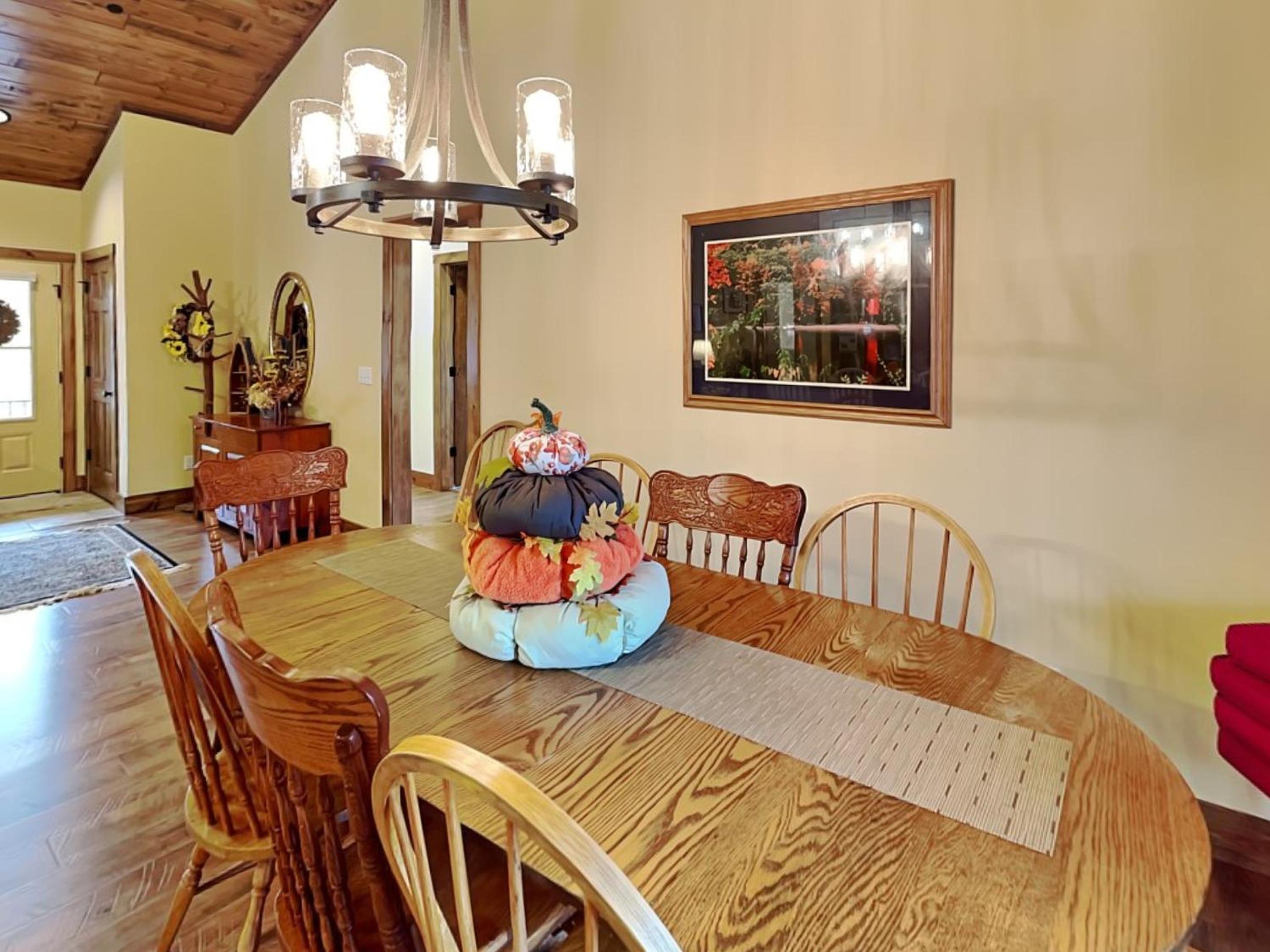 Buzzy Bee Lodge