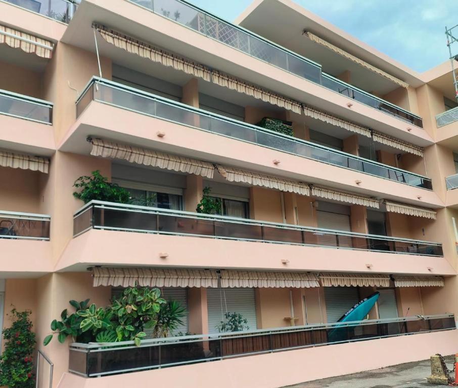 Studio bord de mer à proximité monaco et menton 2 personnes à roquebrune cap martin