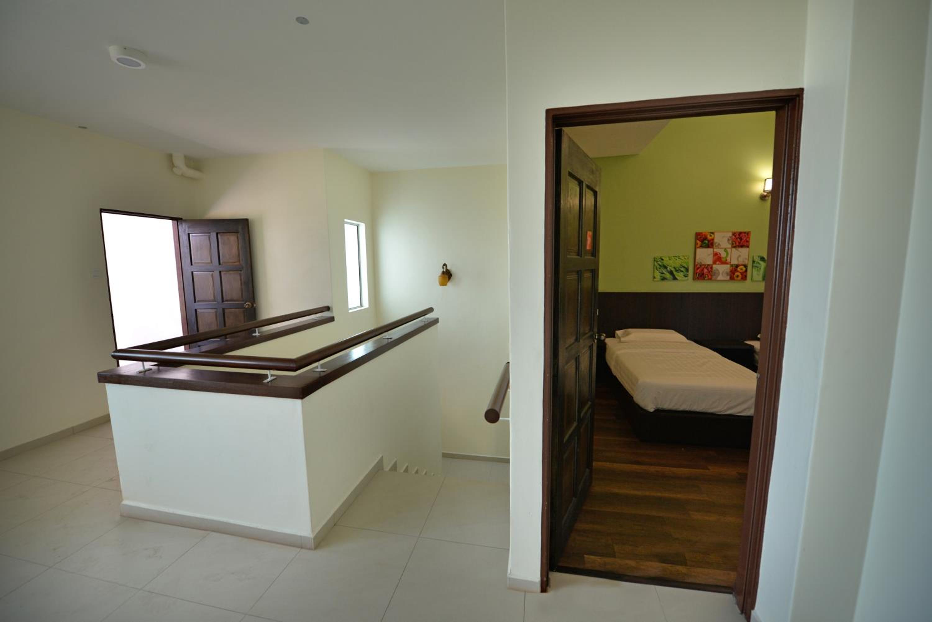 Palm City Villa