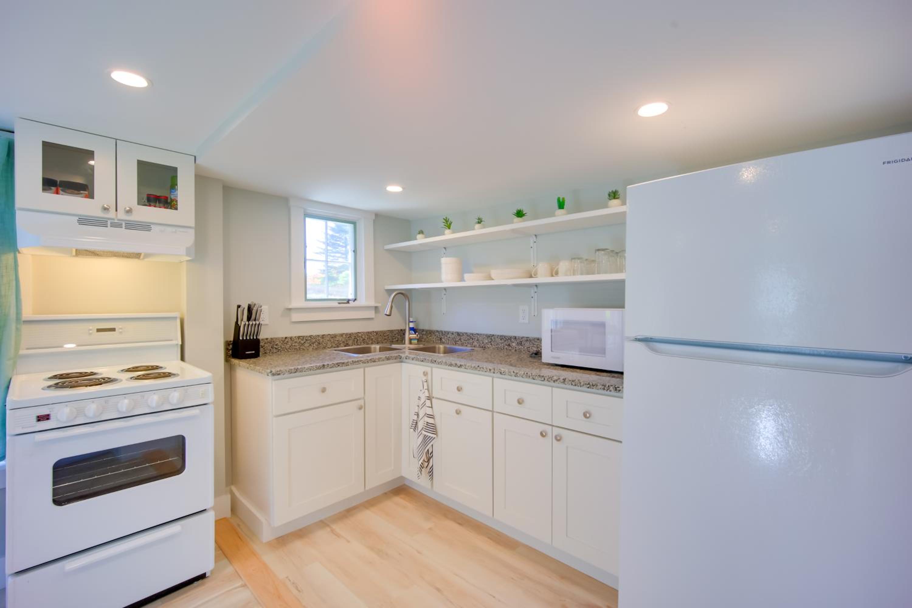 Lakeside Spofford Retreat Near Hiking and Boating!