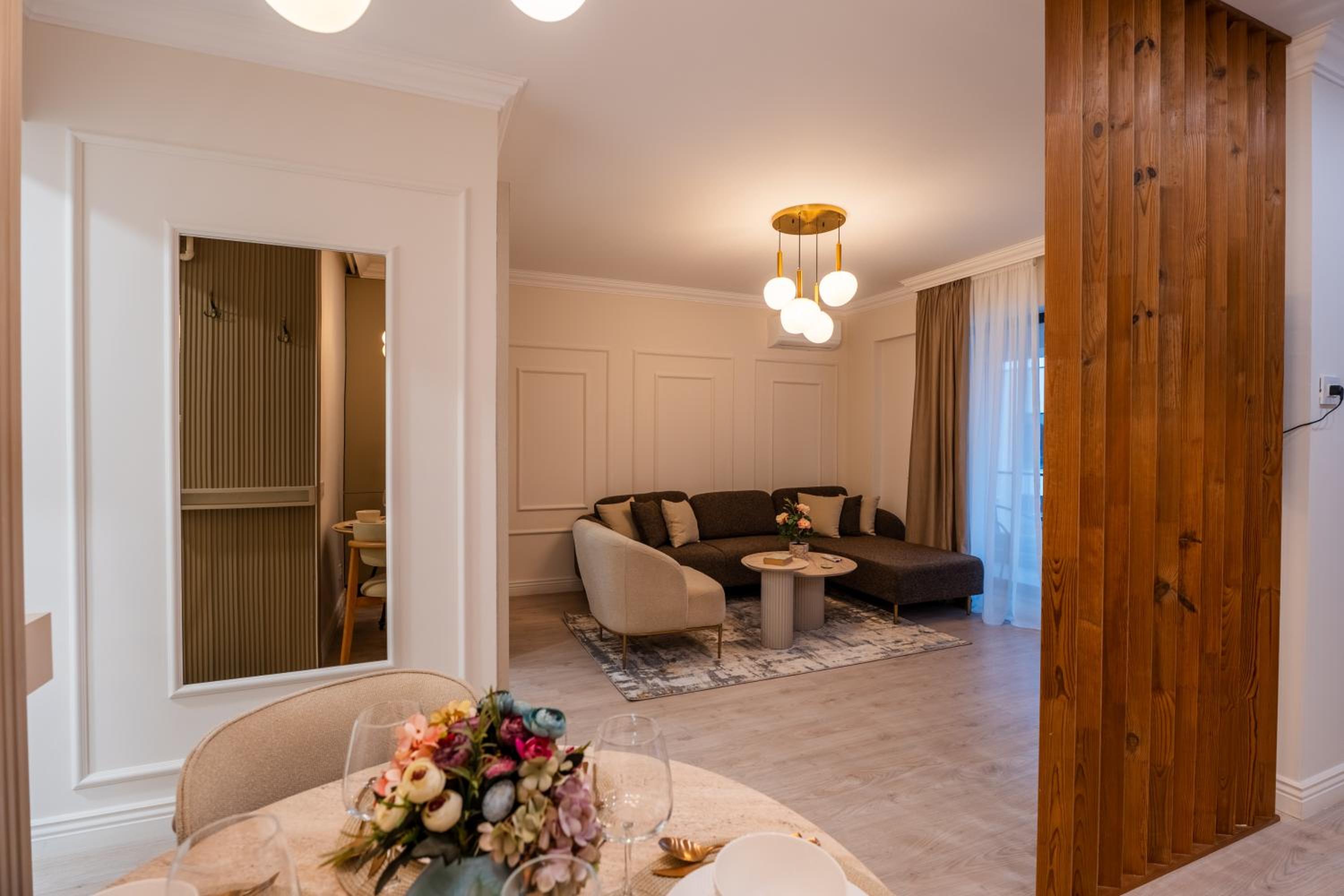 Soft Elegance by Blvd 51B7 - Modern Apartment with Refined Comfort