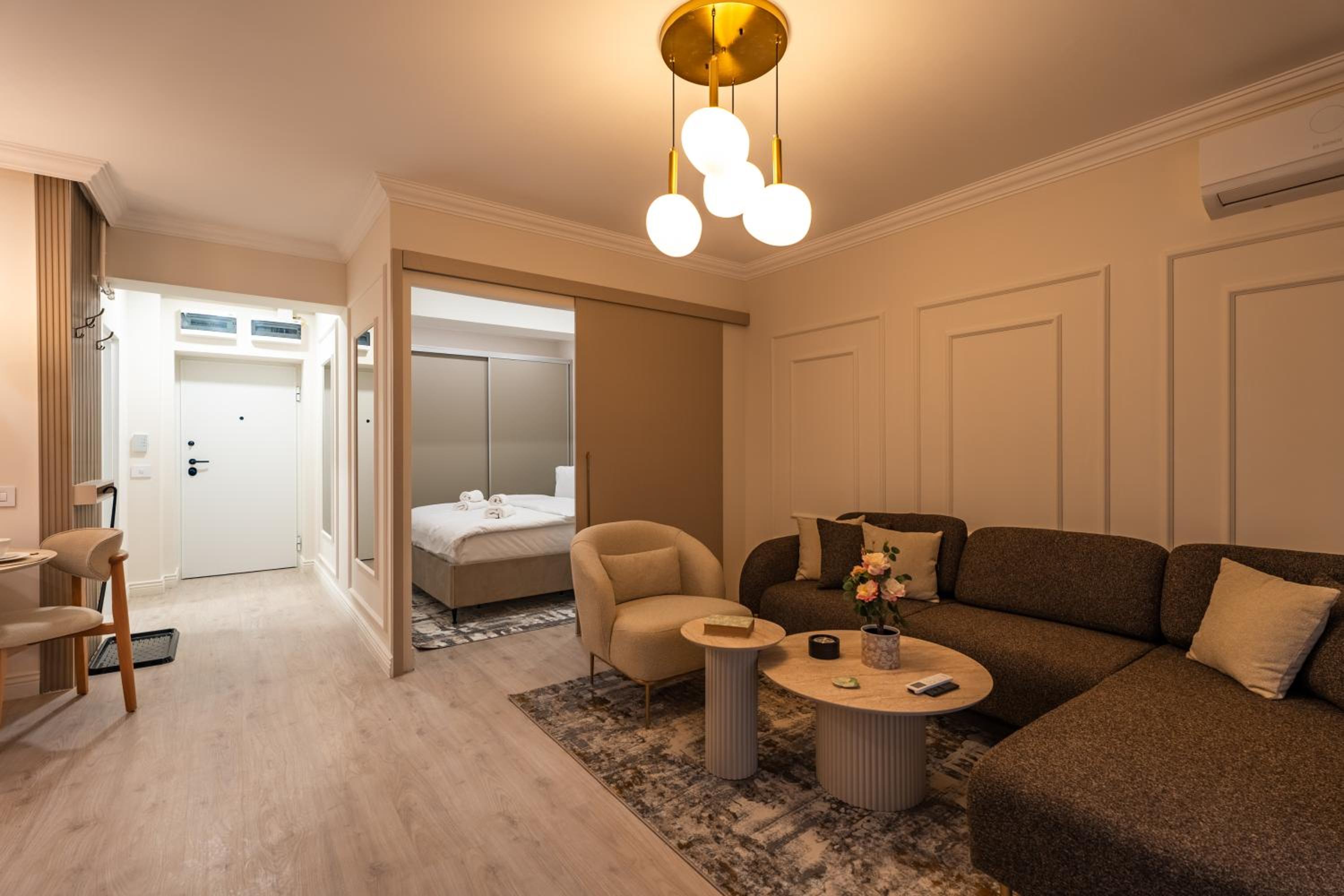 Soft Elegance by Blvd 51B7 - Modern Apartment with Refined Comfort