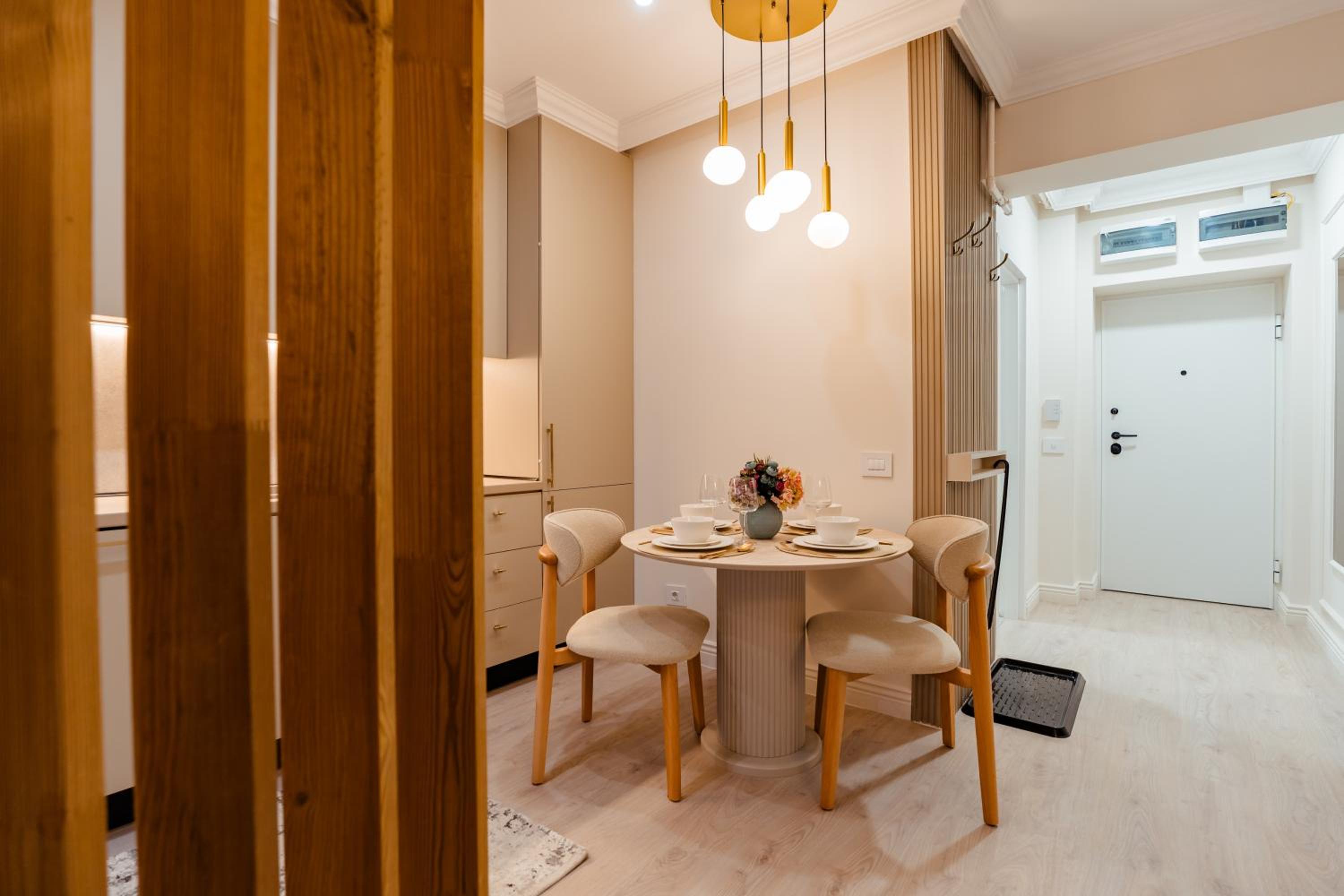 Soft Elegance by Blvd 51B7 - Modern Apartment with Refined Comfort