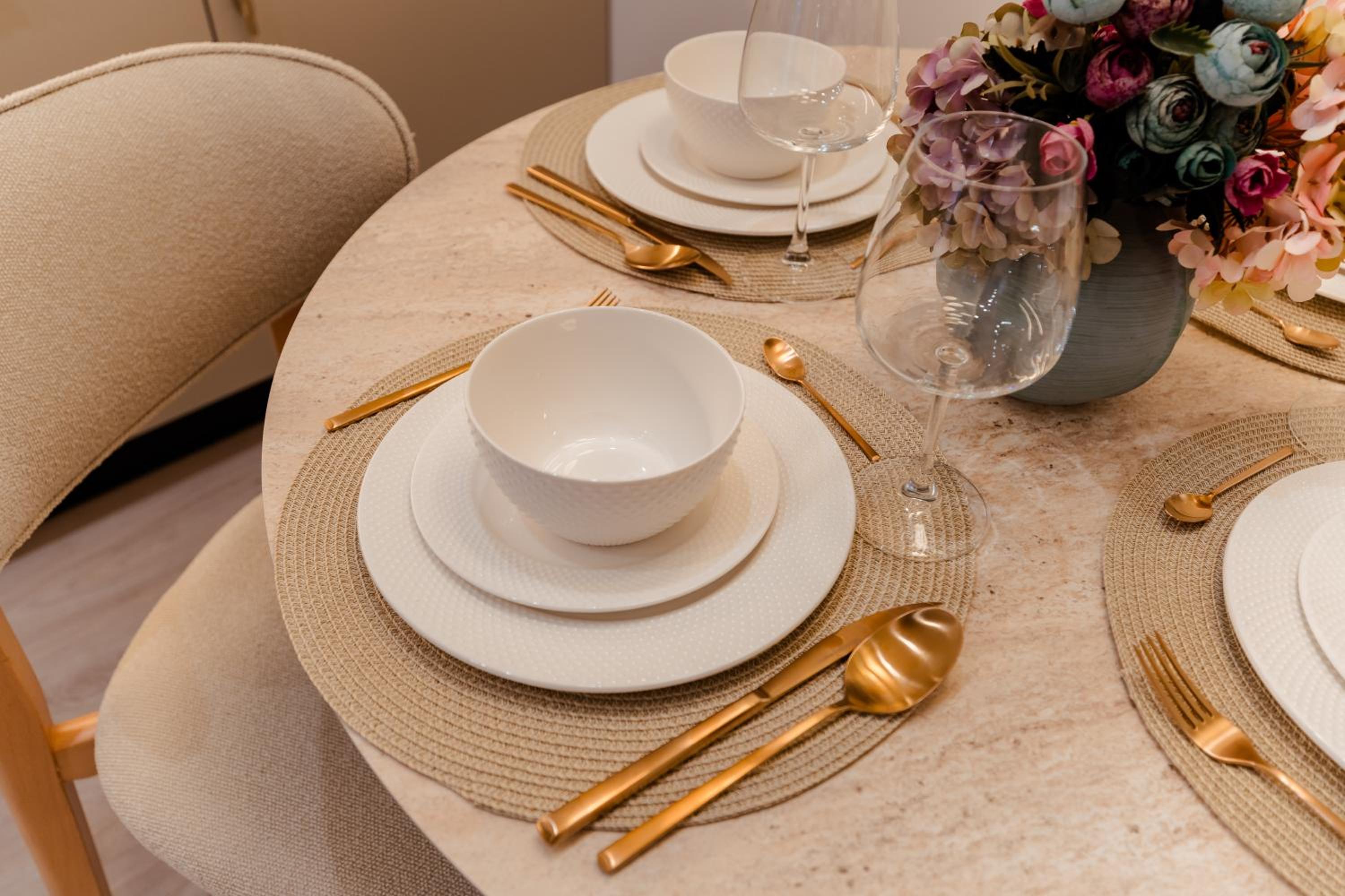 Soft Elegance by Blvd 51B7 - Modern Apartment with Refined Comfort