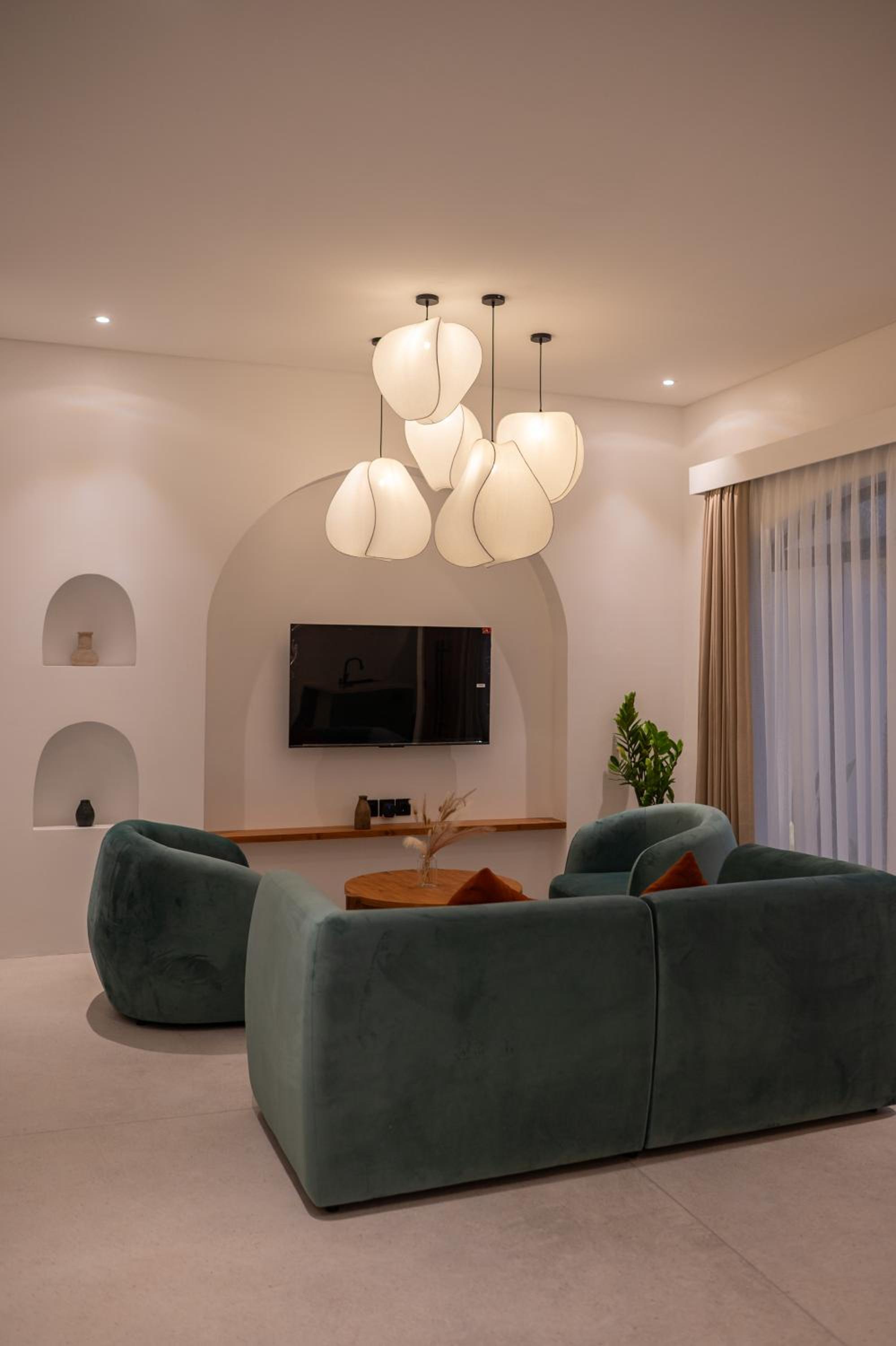 Baying Mansion Unit 19 - Mediterranean Style Villa with 2 Bedrooms