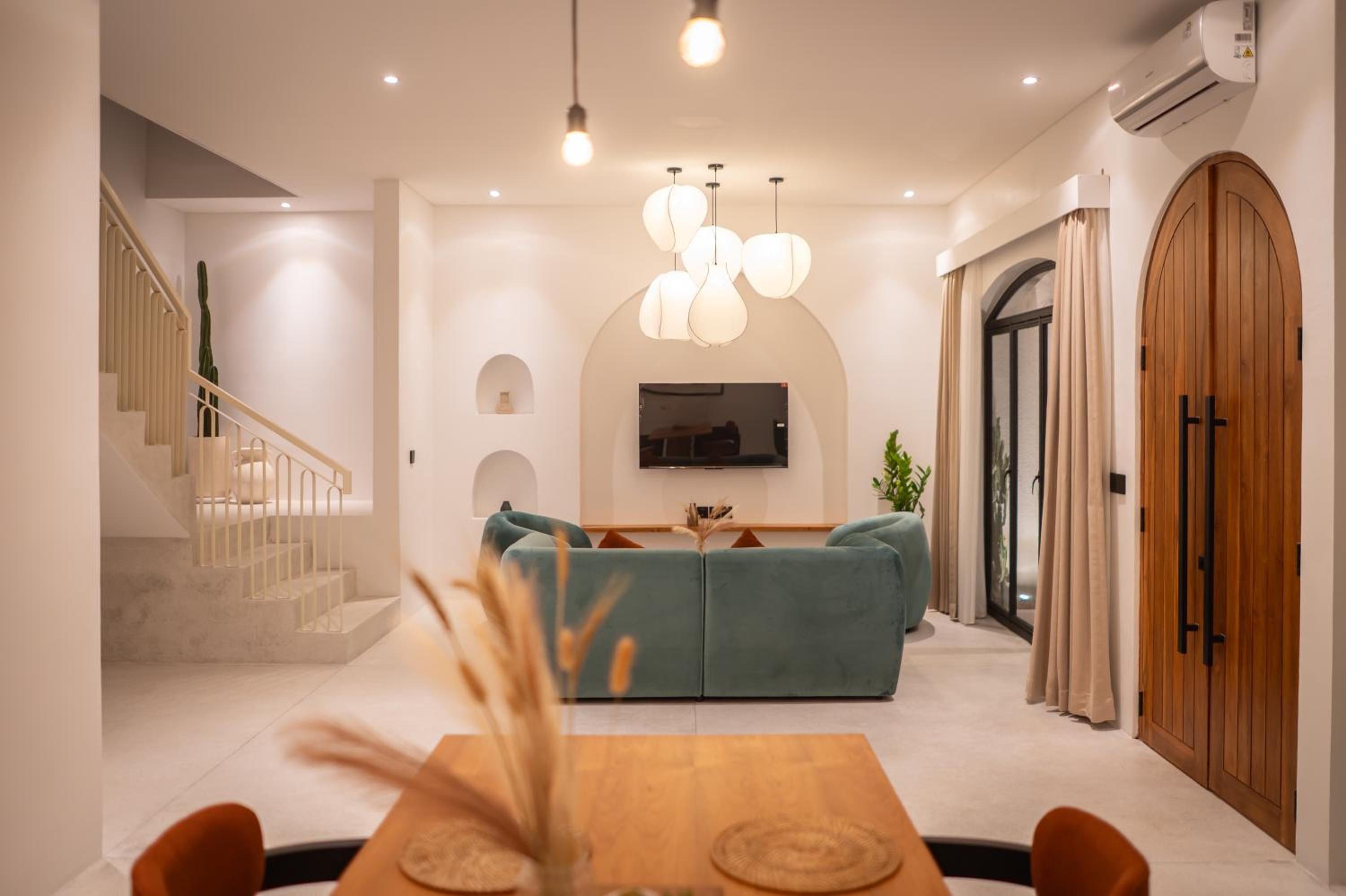 Baying Mansion Unit 19 - Mediterranean Style Villa with 2 Bedrooms