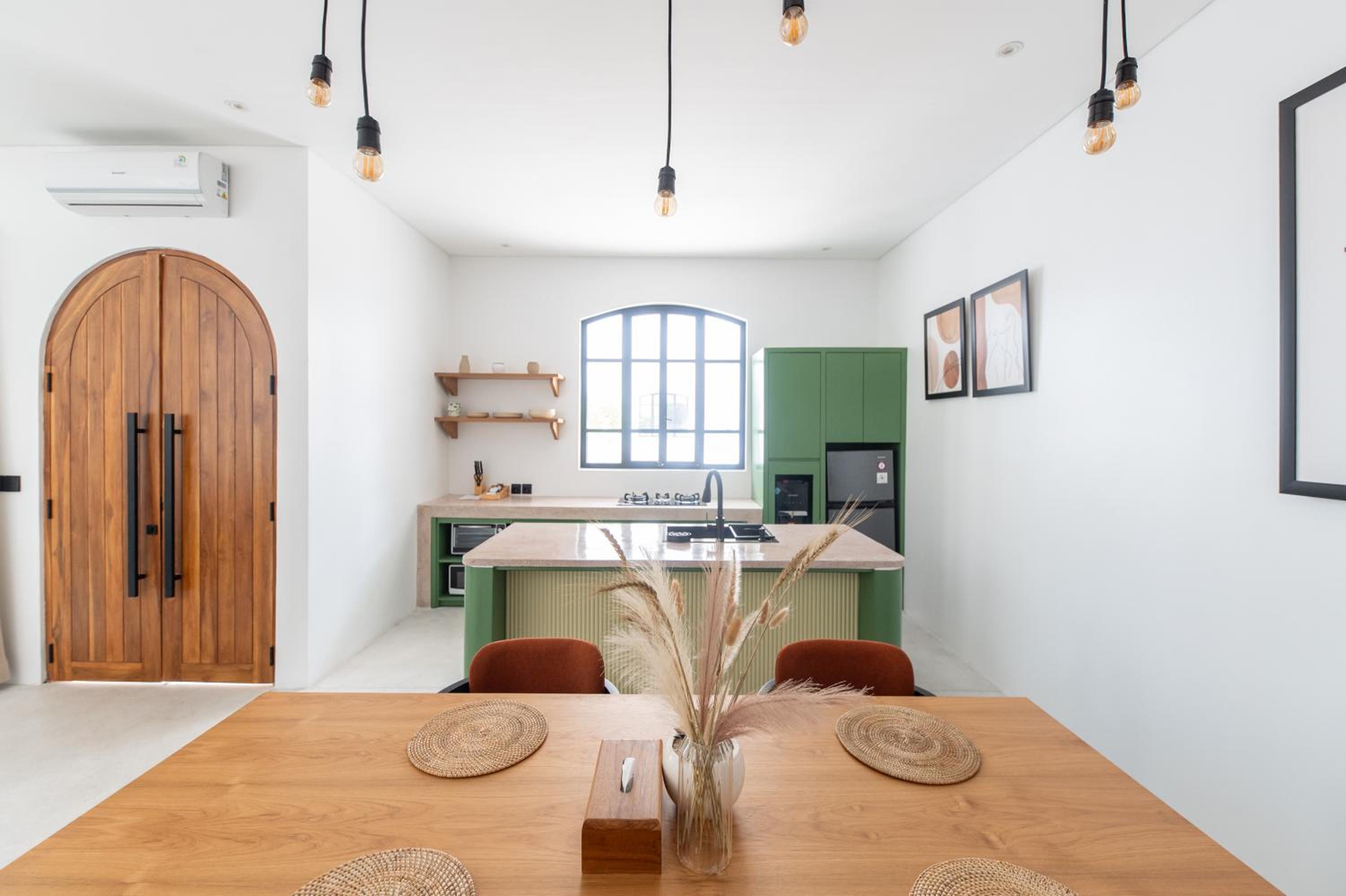 Baying Mansion Unit 19 - Mediterranean Style Villa with 2 Bedrooms