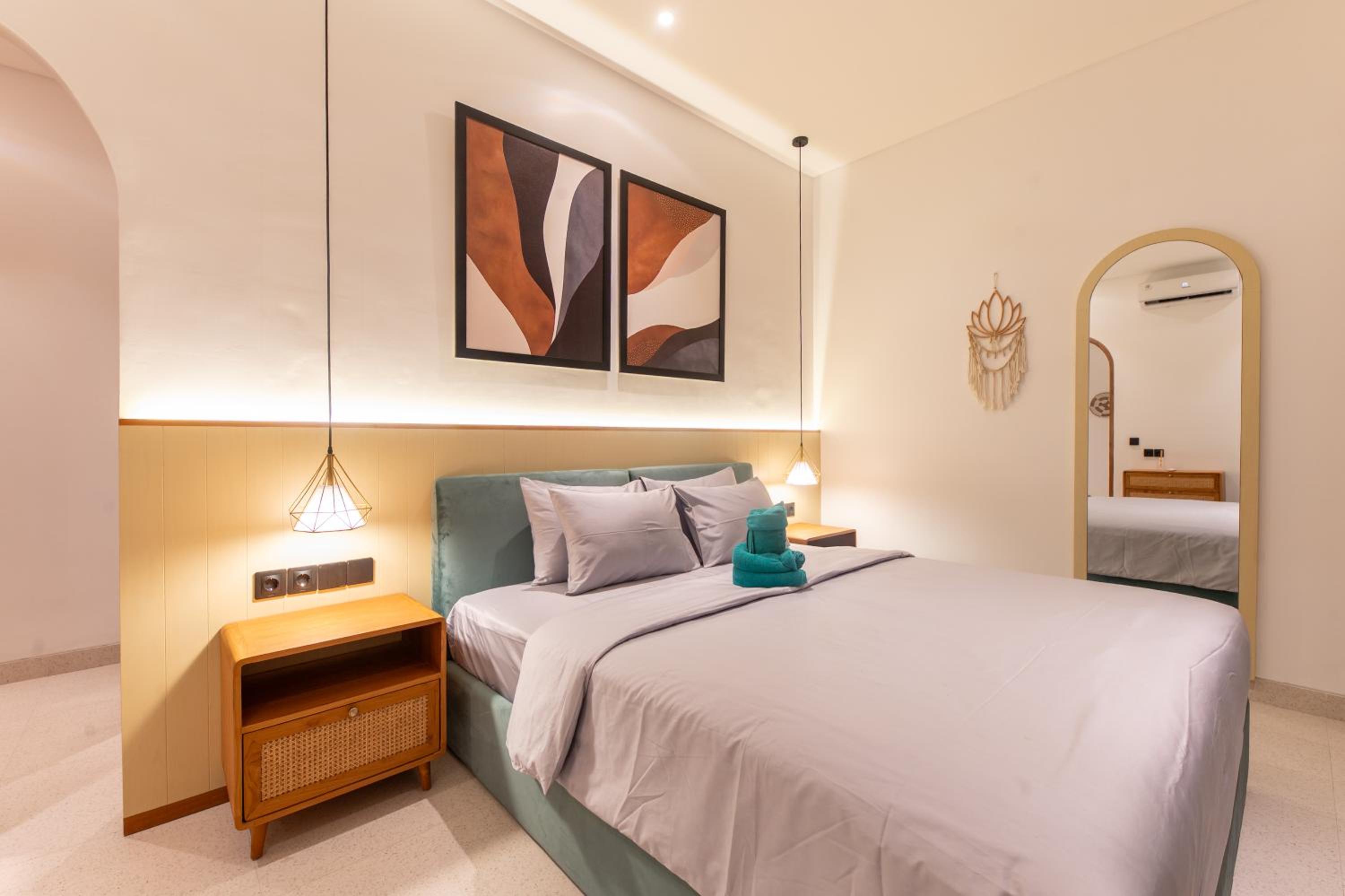 Baying Mansion Unit 19 - Mediterranean Style Villa with 2 Bedrooms