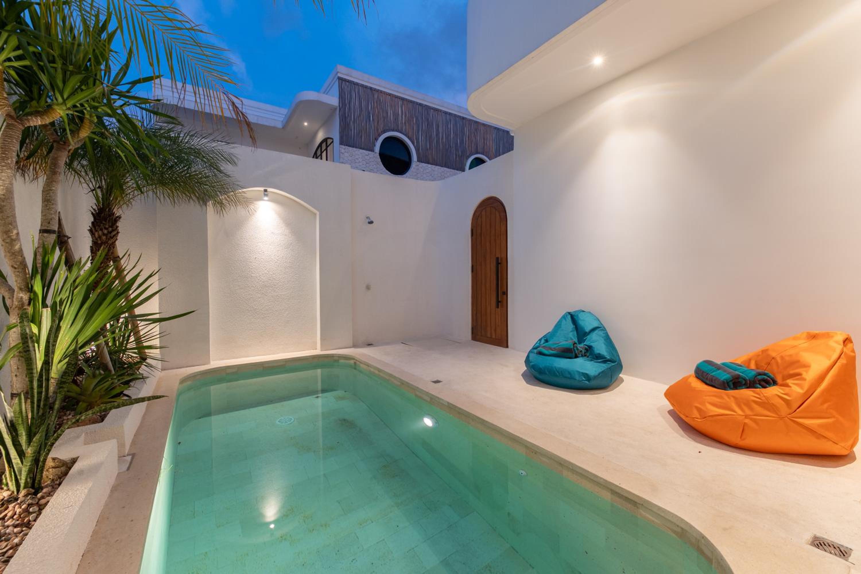 Baying Mansion Unit 19 - Mediterranean Style Villa with 2 Bedrooms