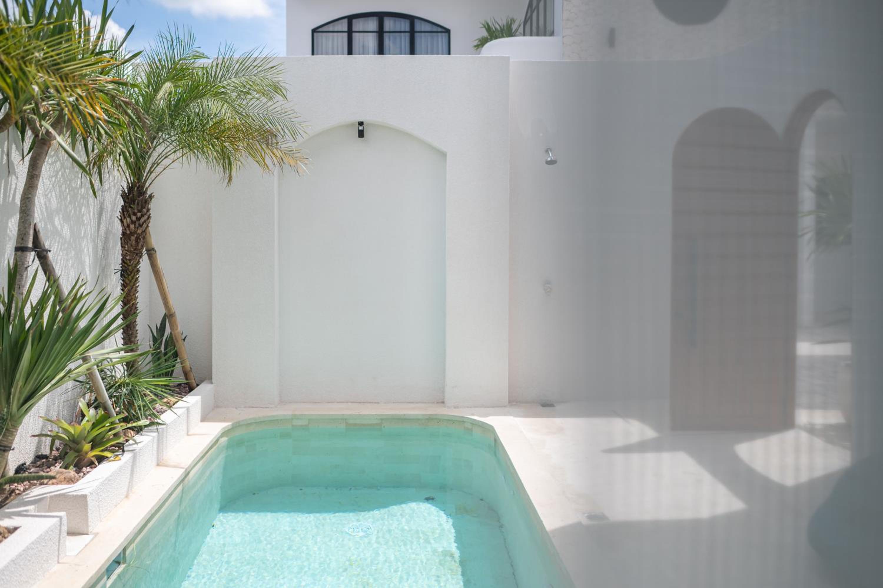 Baying Mansion Unit 19 - Mediterranean Style Villa with 2 Bedrooms